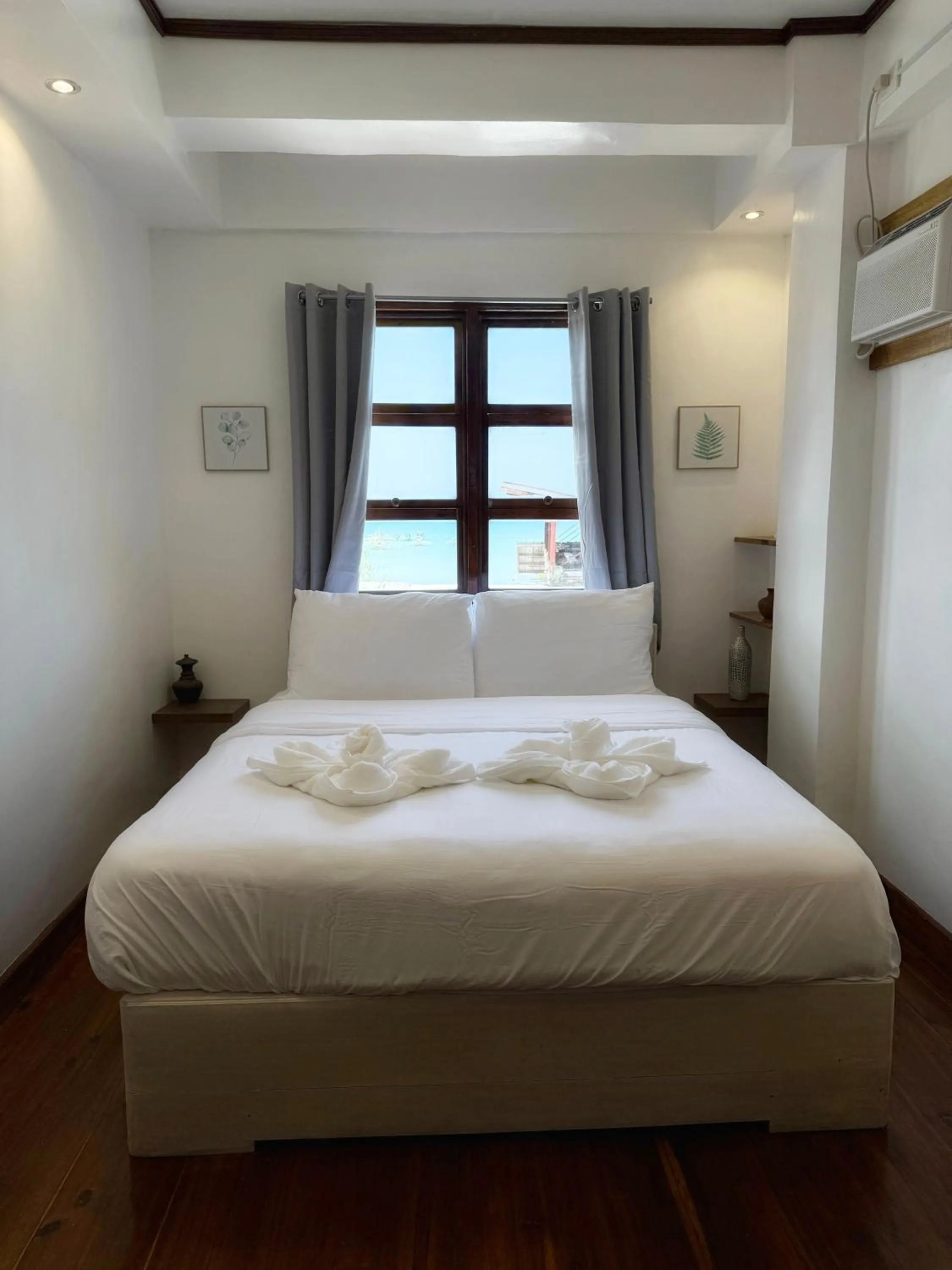 Bed in Marina 4Rooms