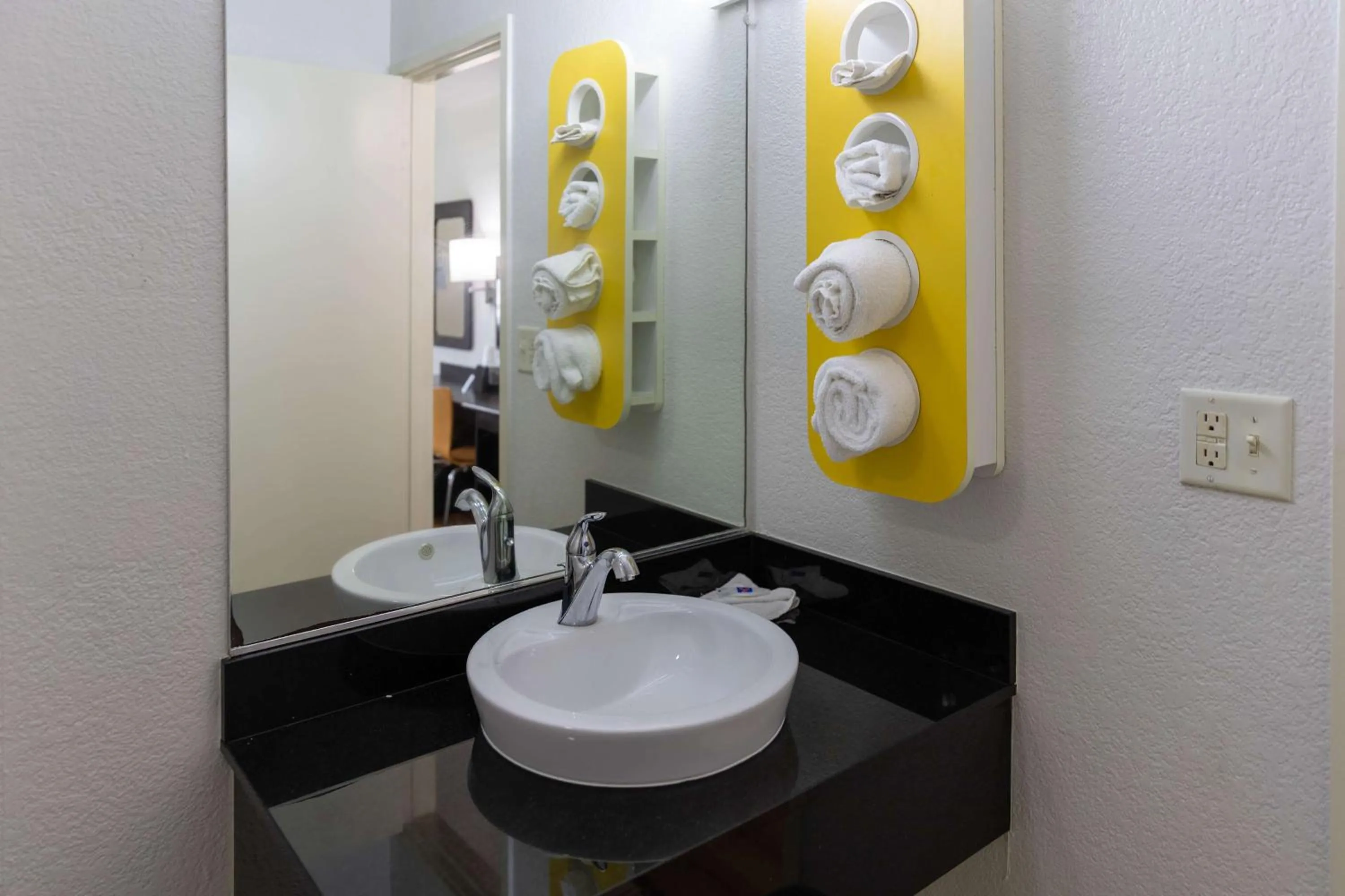 Bathroom in Motel 6-Lufkin, TX