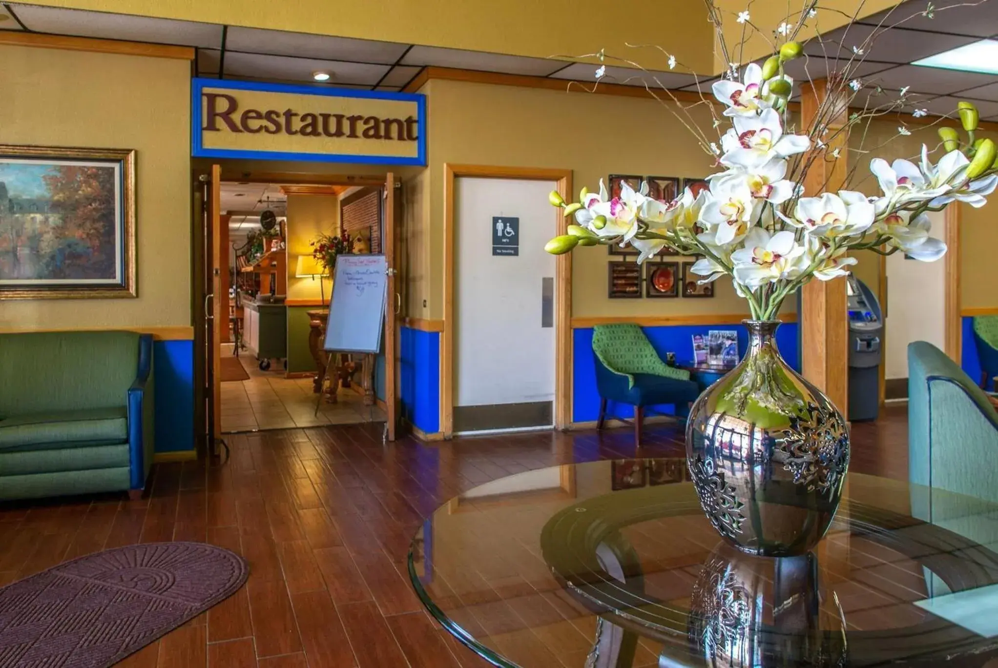 Lobby or reception in Days Inn by Wyndham Clinton Lobby or reception in Days Inn by Wyndham Clinton