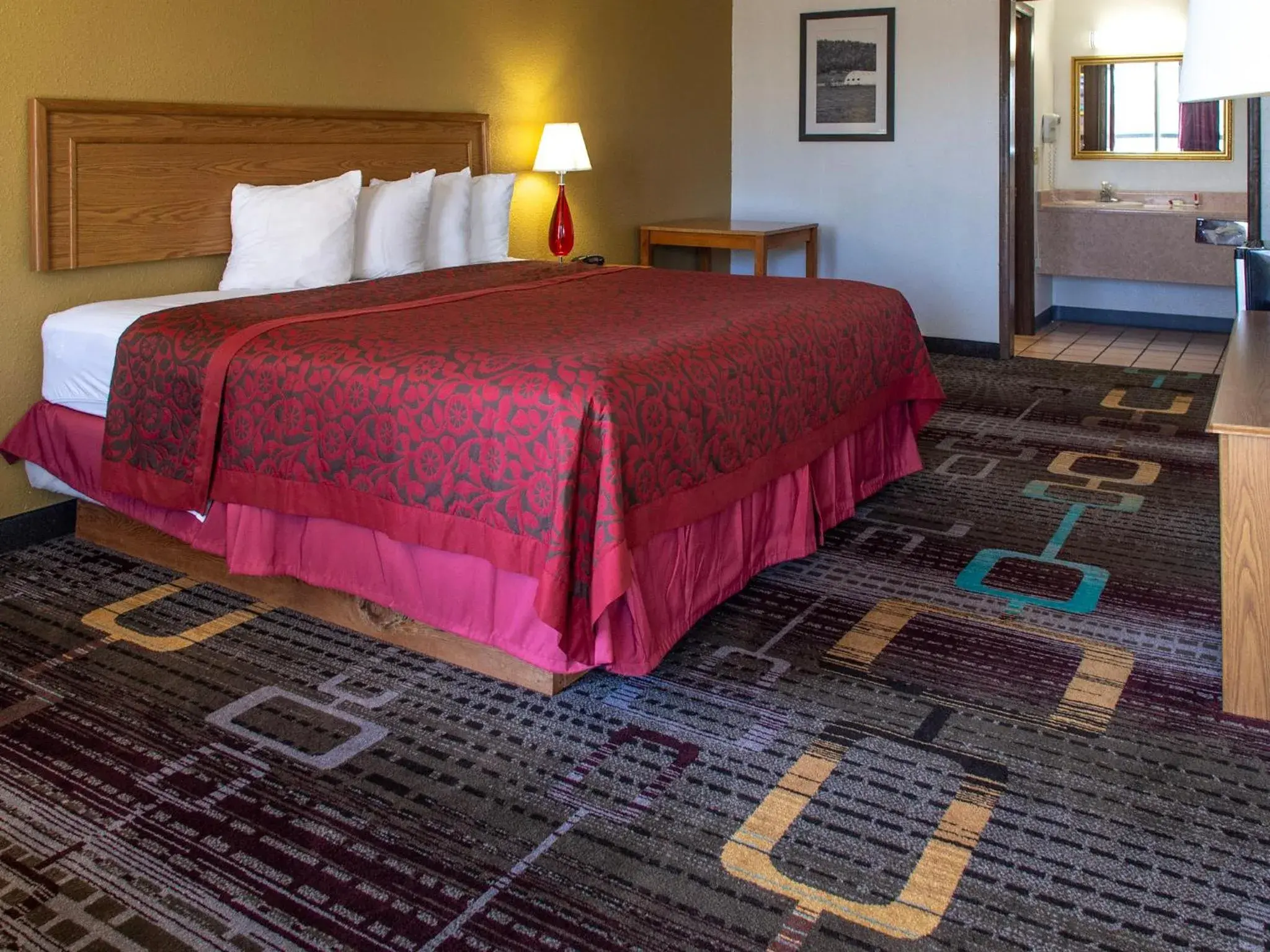 Bed in Days Inn by Wyndham Clinton Bed in Days Inn by Wyndham Clinton