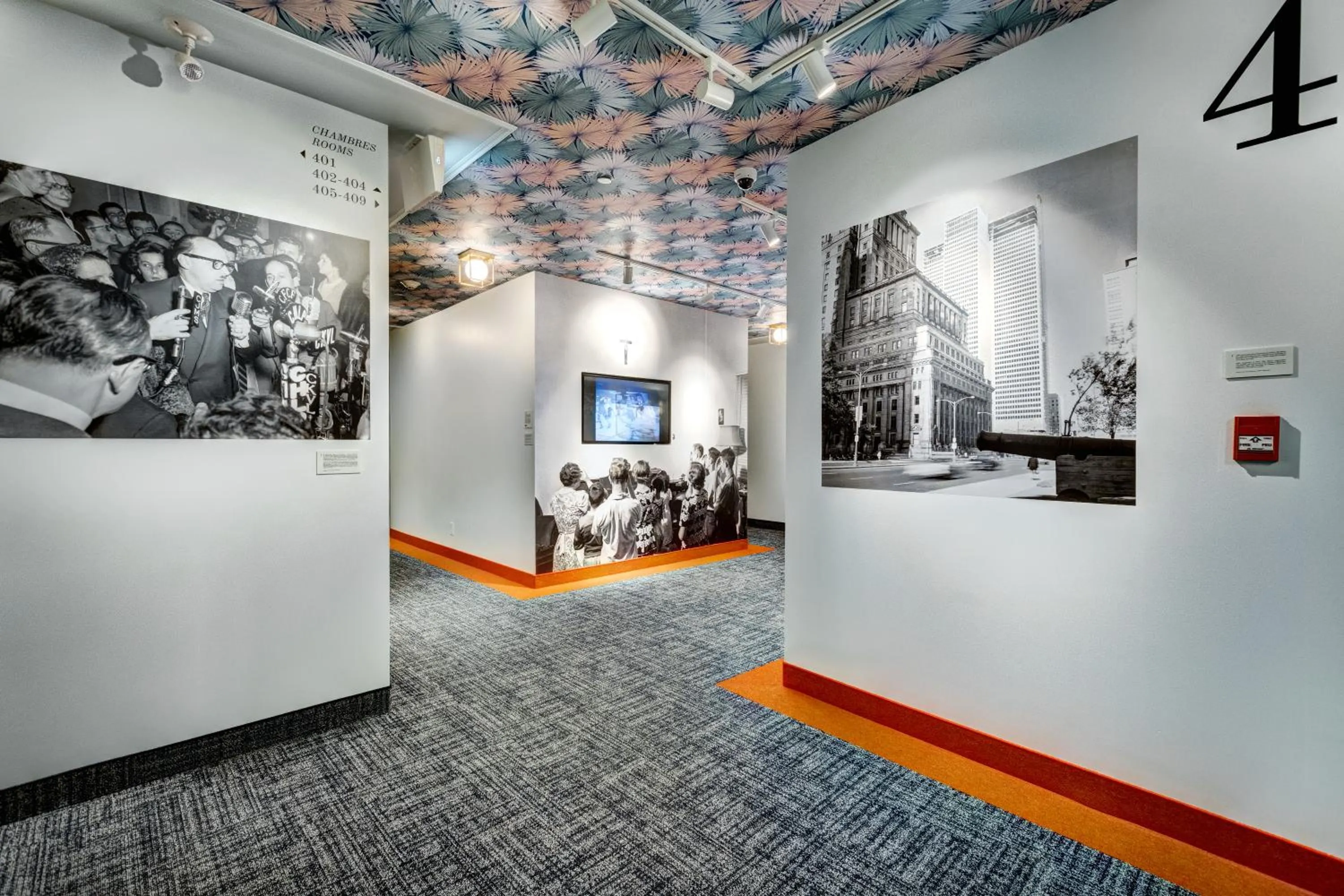 Decorative detail in Hôtel Uville Montréal