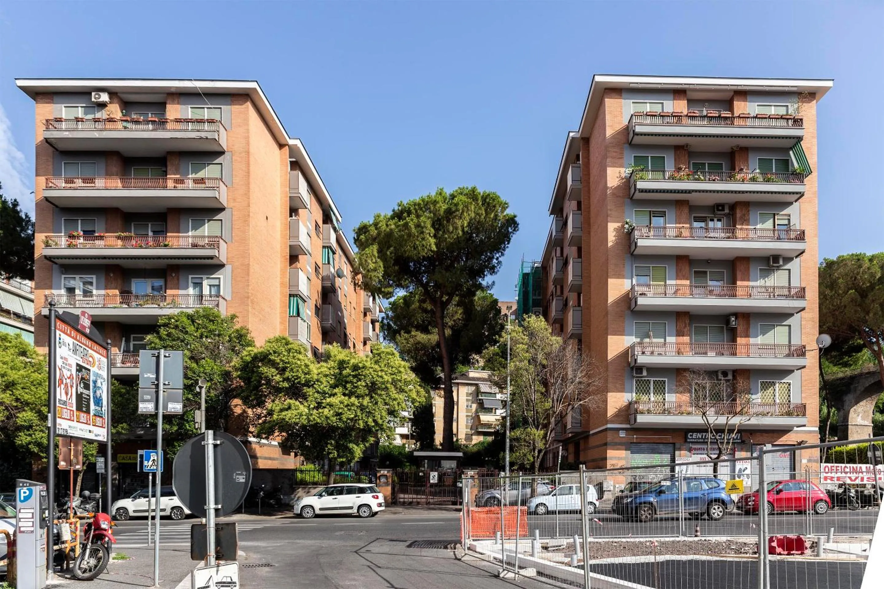 Property building in Dulcis In Vatican b&b