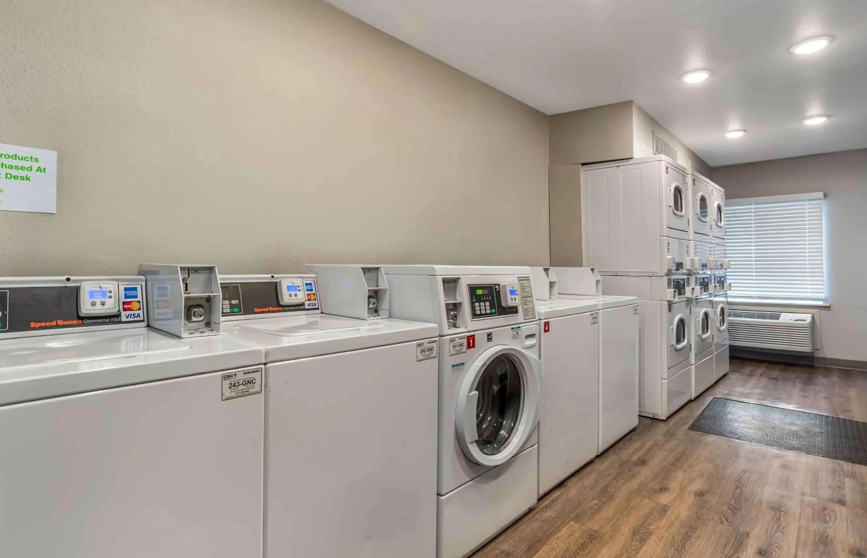 Property building in Extended Stay America Select Suites - Jackson - South Property building in Extended Stay America Select Suites - Jackson - South