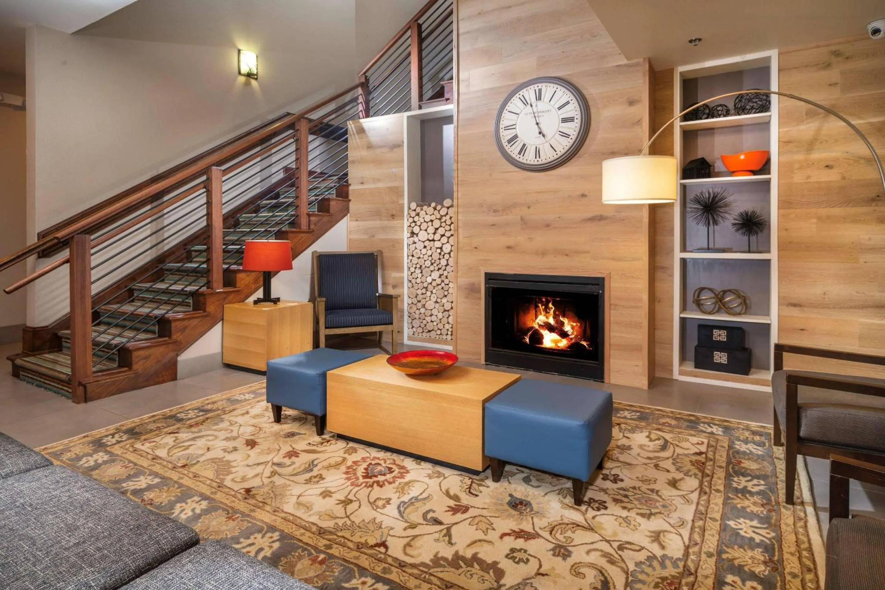 Lobby or reception in Country Inn & Suites by Radisson, Rocky Mount, NC