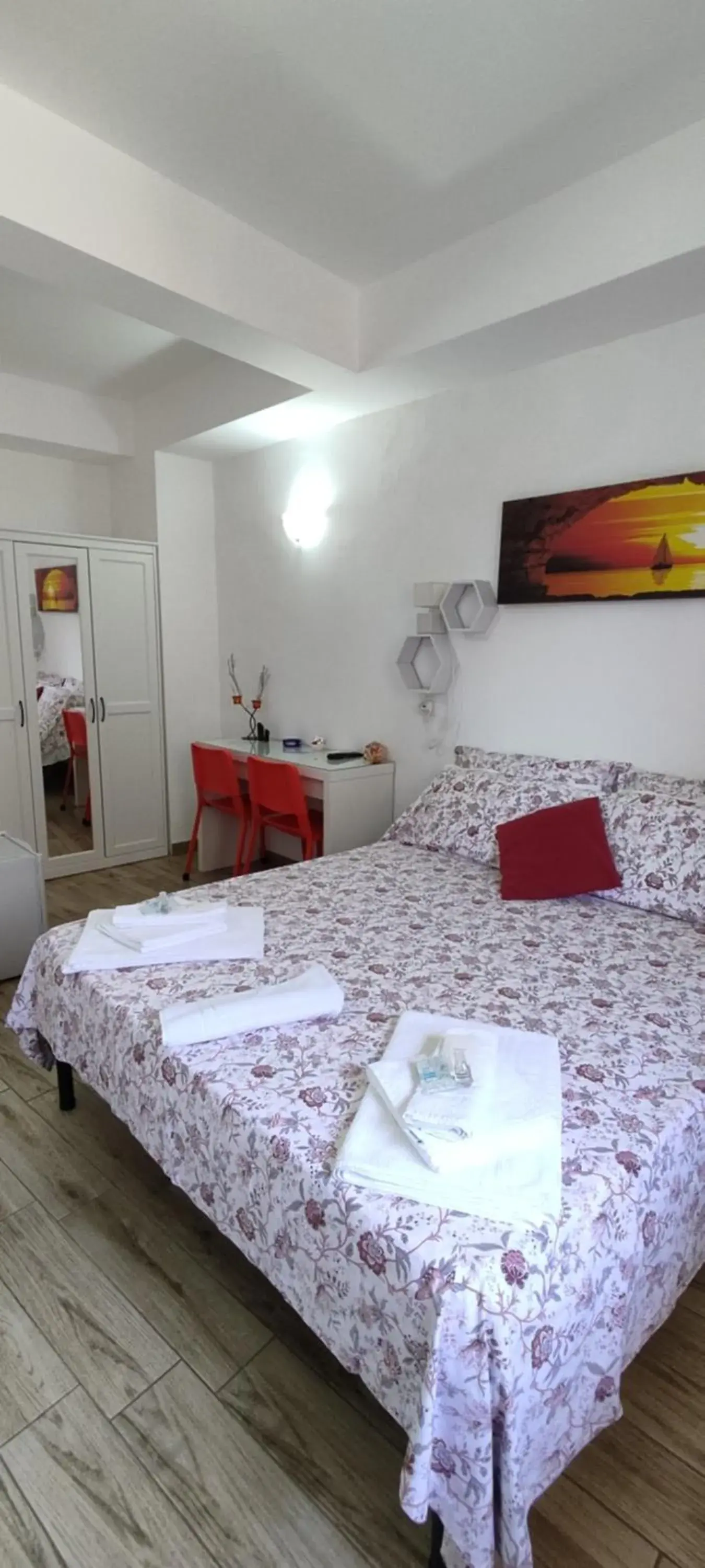 Double Room with Garden View in B&B AKROPOLIS Double Room with Garden View in B&B AKROPOLIS