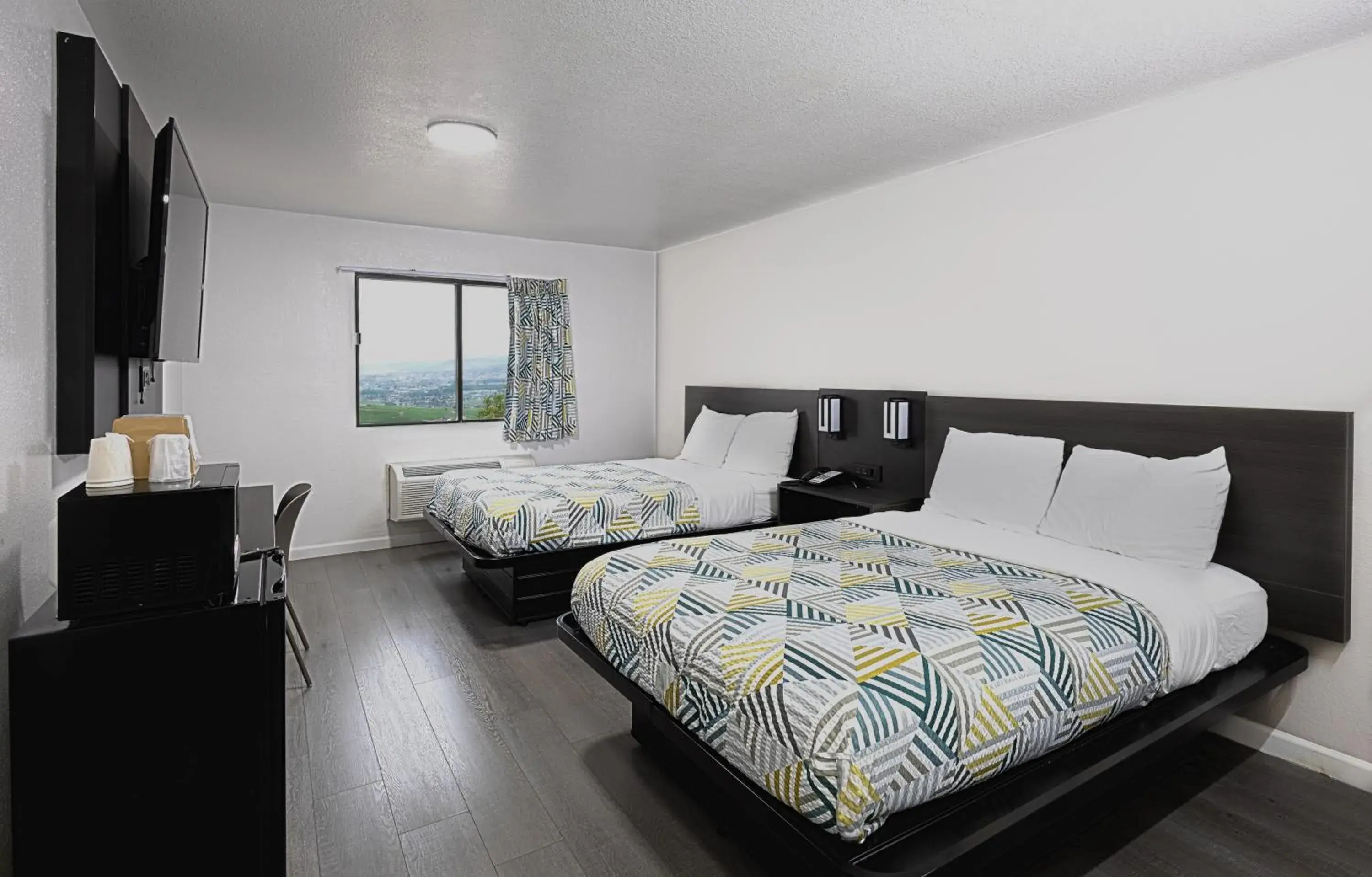 Bedroom, Bed in Motel 6 Dallas - Fair Park Bedroom, Bed in Motel 6 Dallas - Fair Park