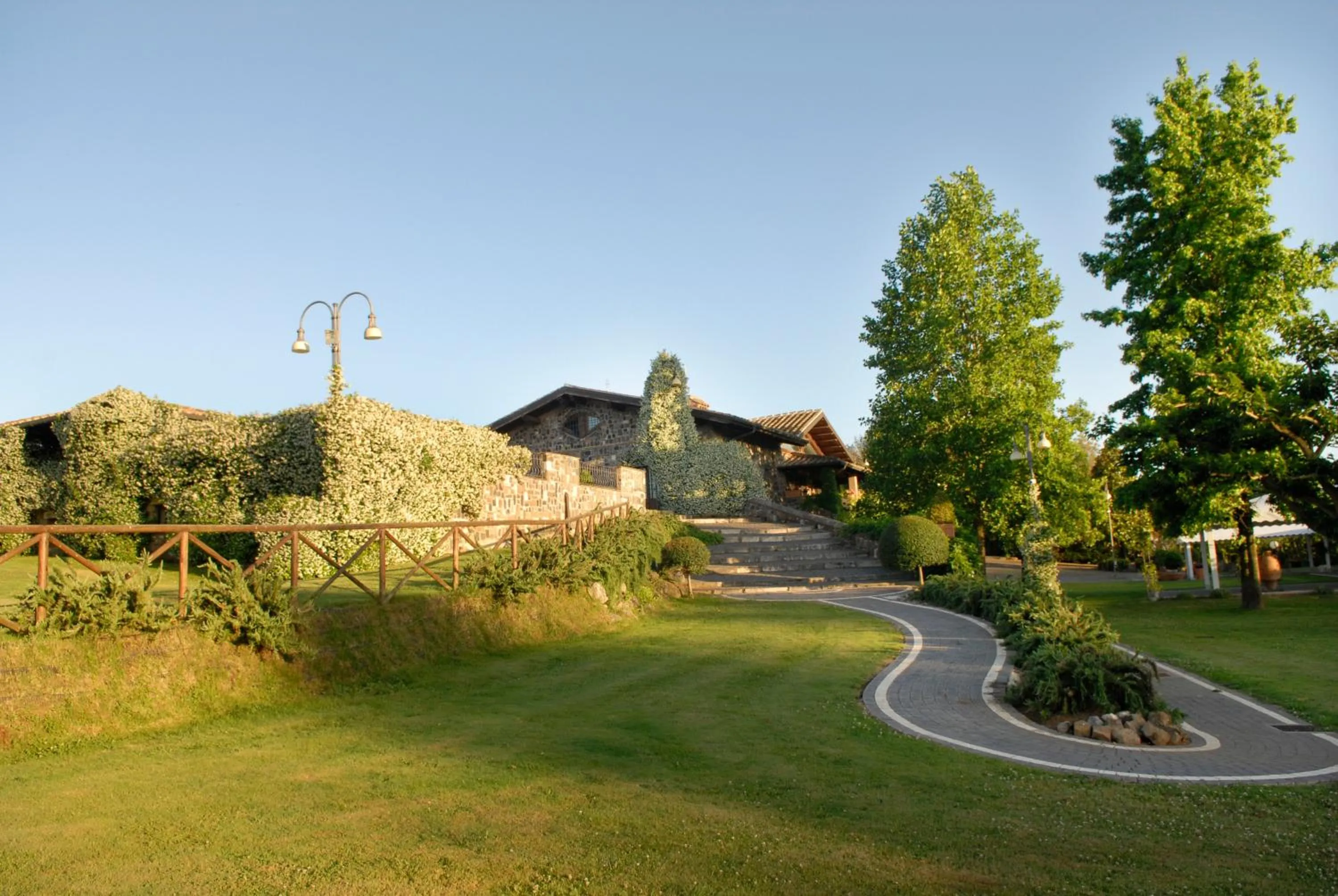 Garden in Villa Domus Petra