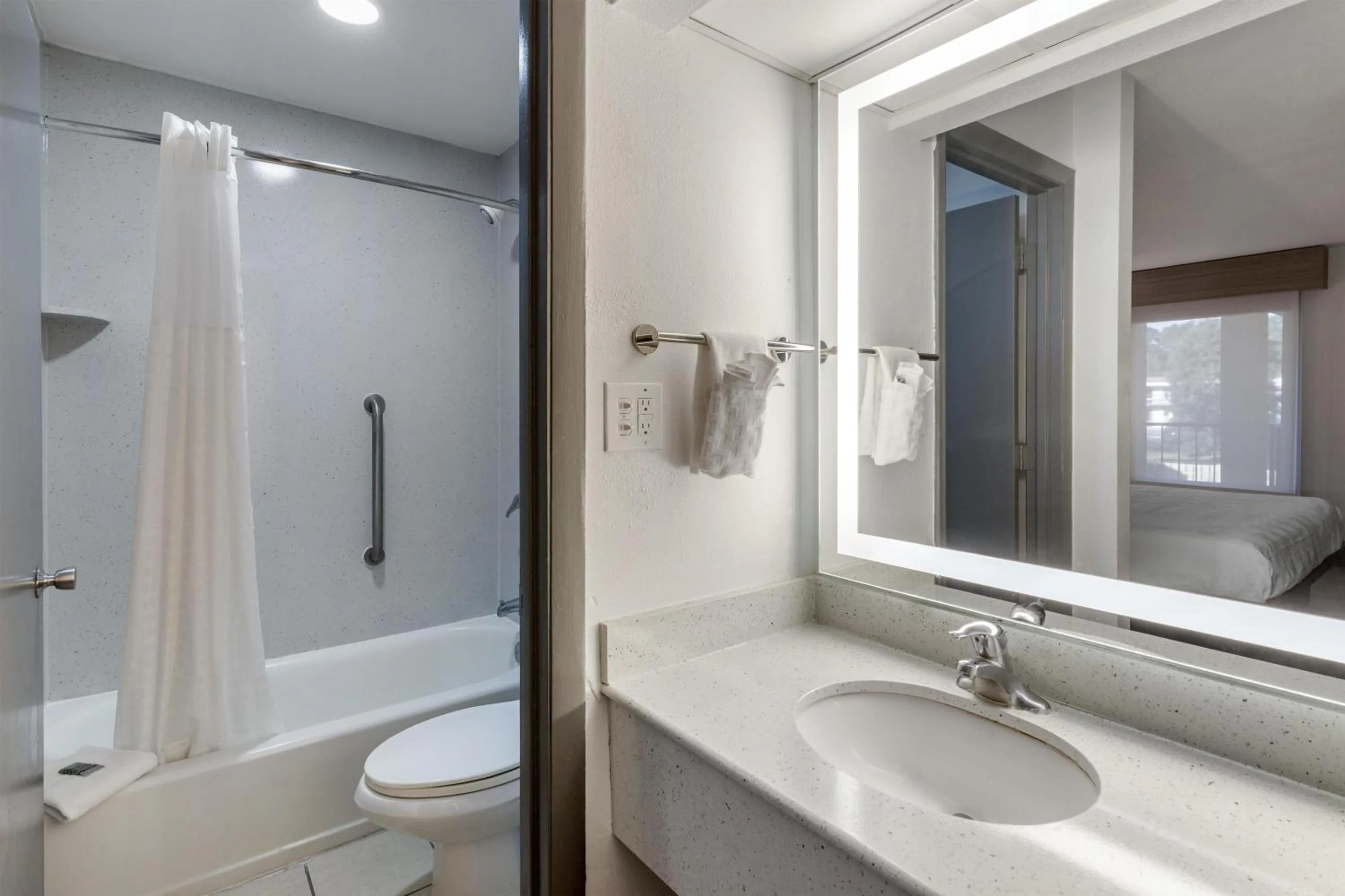 Bathroom in Best Western Of Walterboro