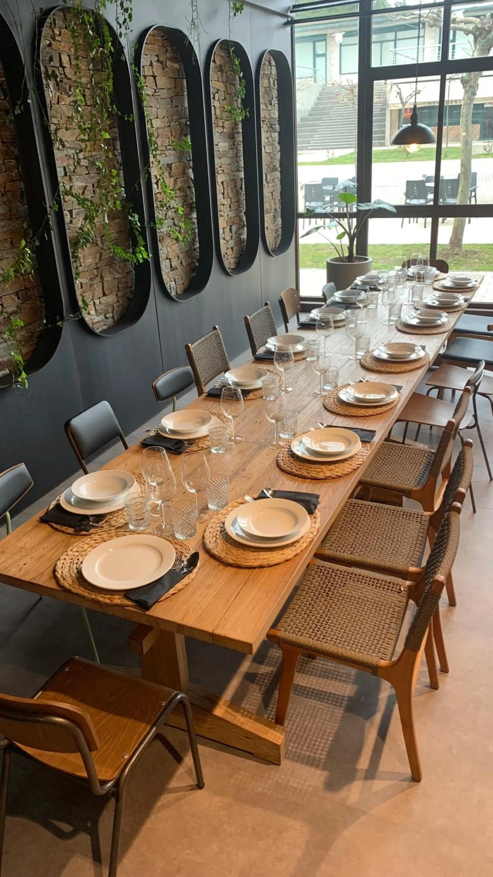 Food and drinks in Albergue Monte Do Gozo