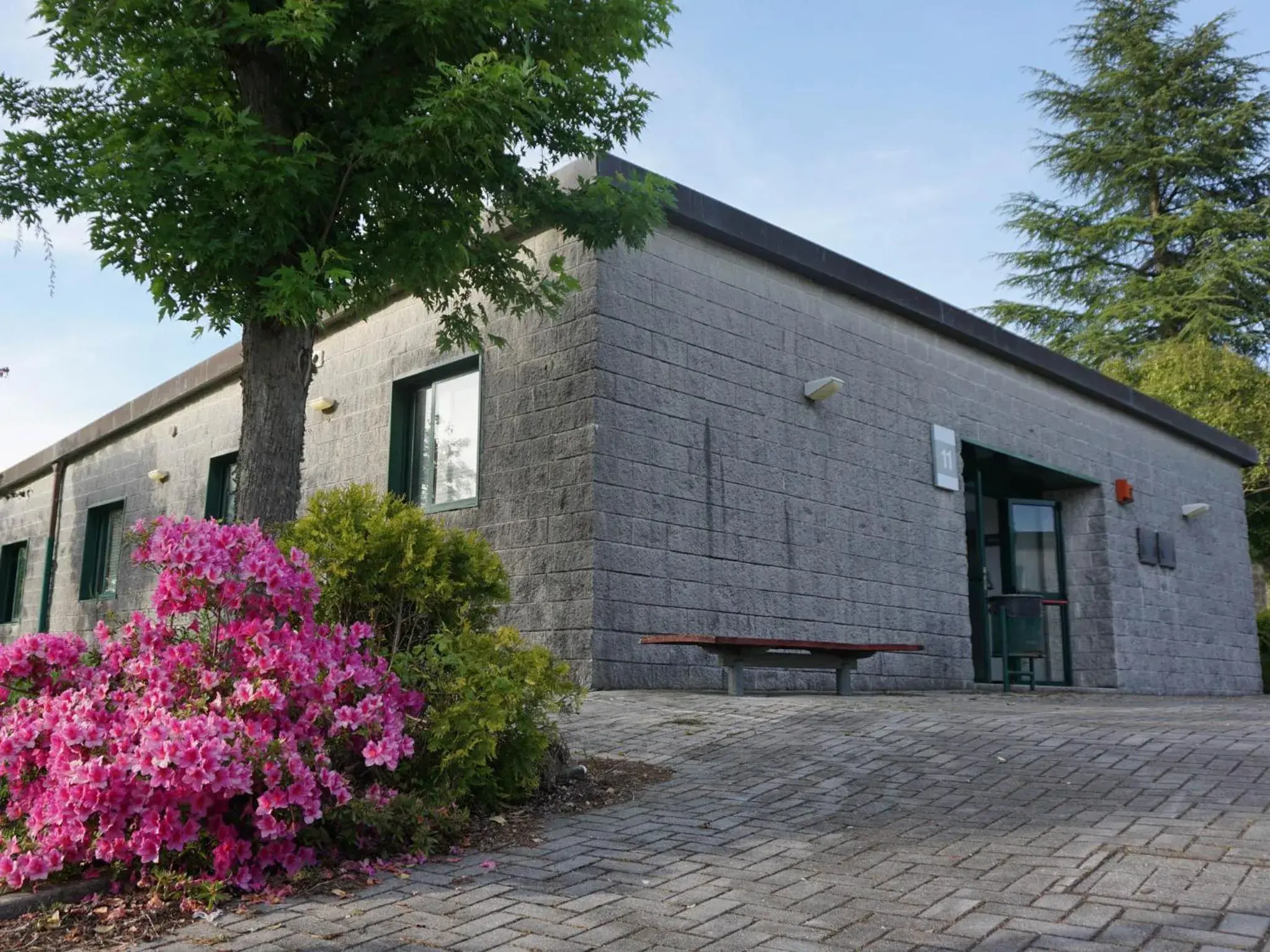 Facade/entrance in Albergue Monte Do Gozo Facade/entrance in Albergue Monte Do Gozo
