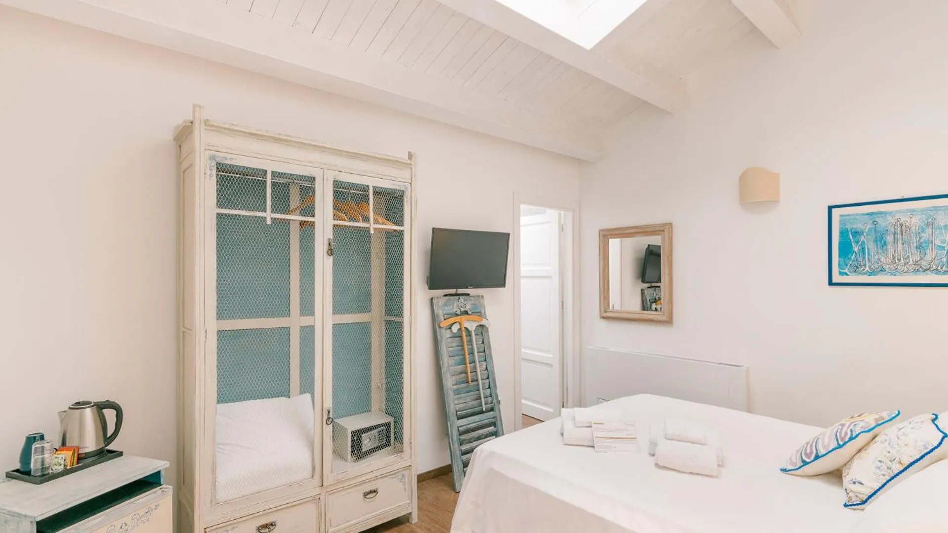 Coffee/tea facilities, Bed in Addimora Boutique Suites