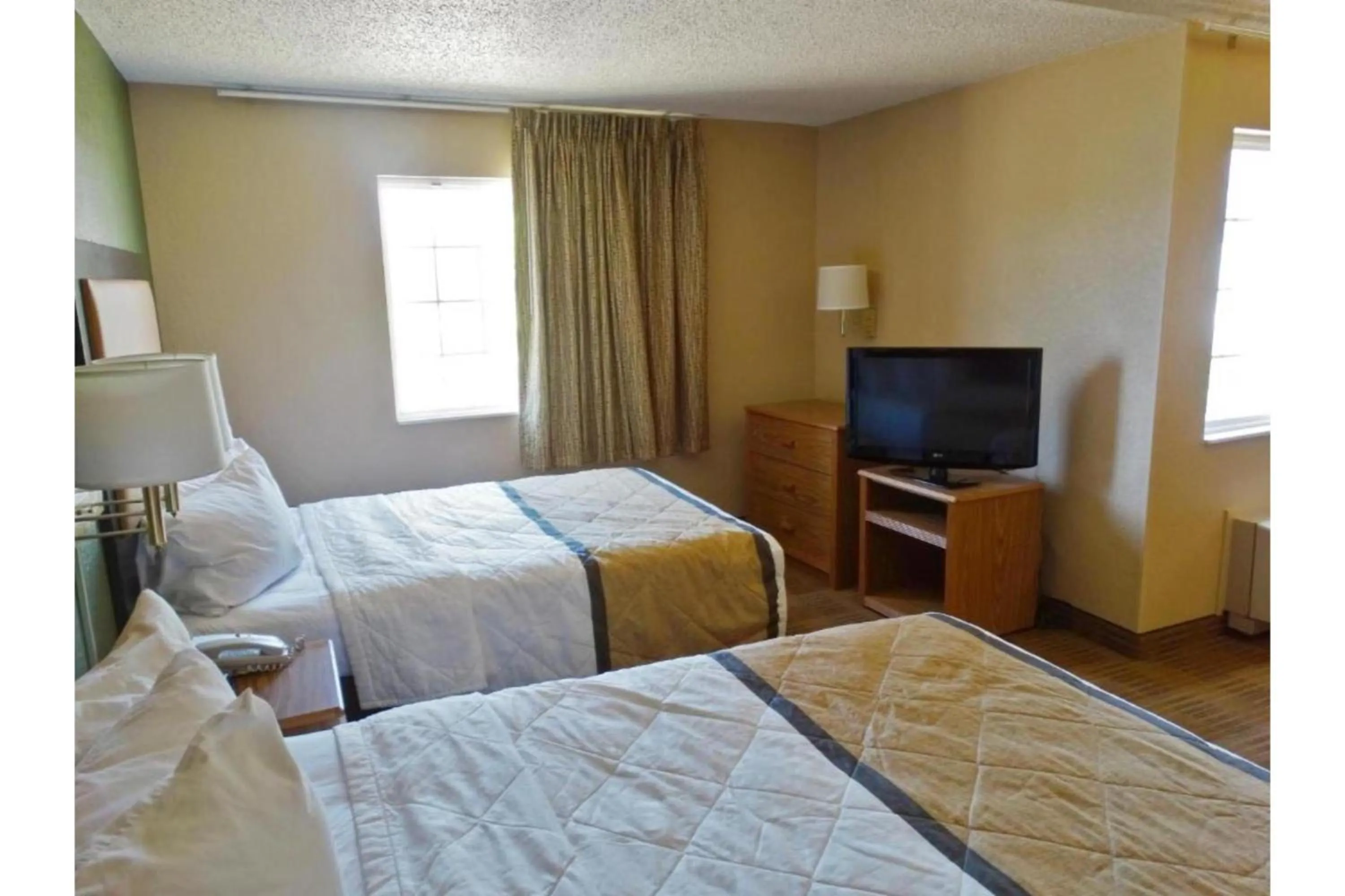 Bedroom, Bed in Extended Stay America Suites - Fishkill - Route 9
