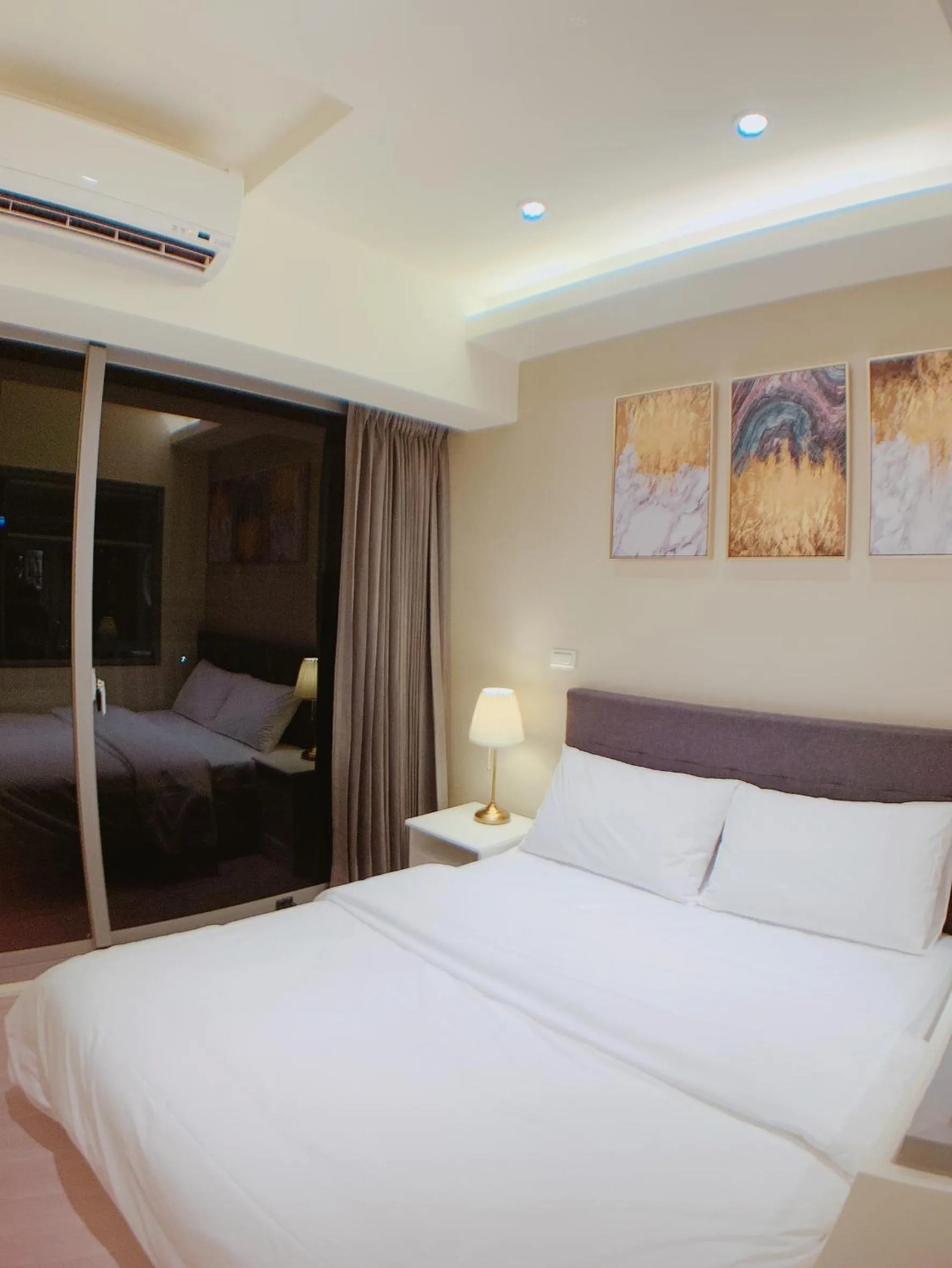 Bed in 想駐逢甲 Shine Residence