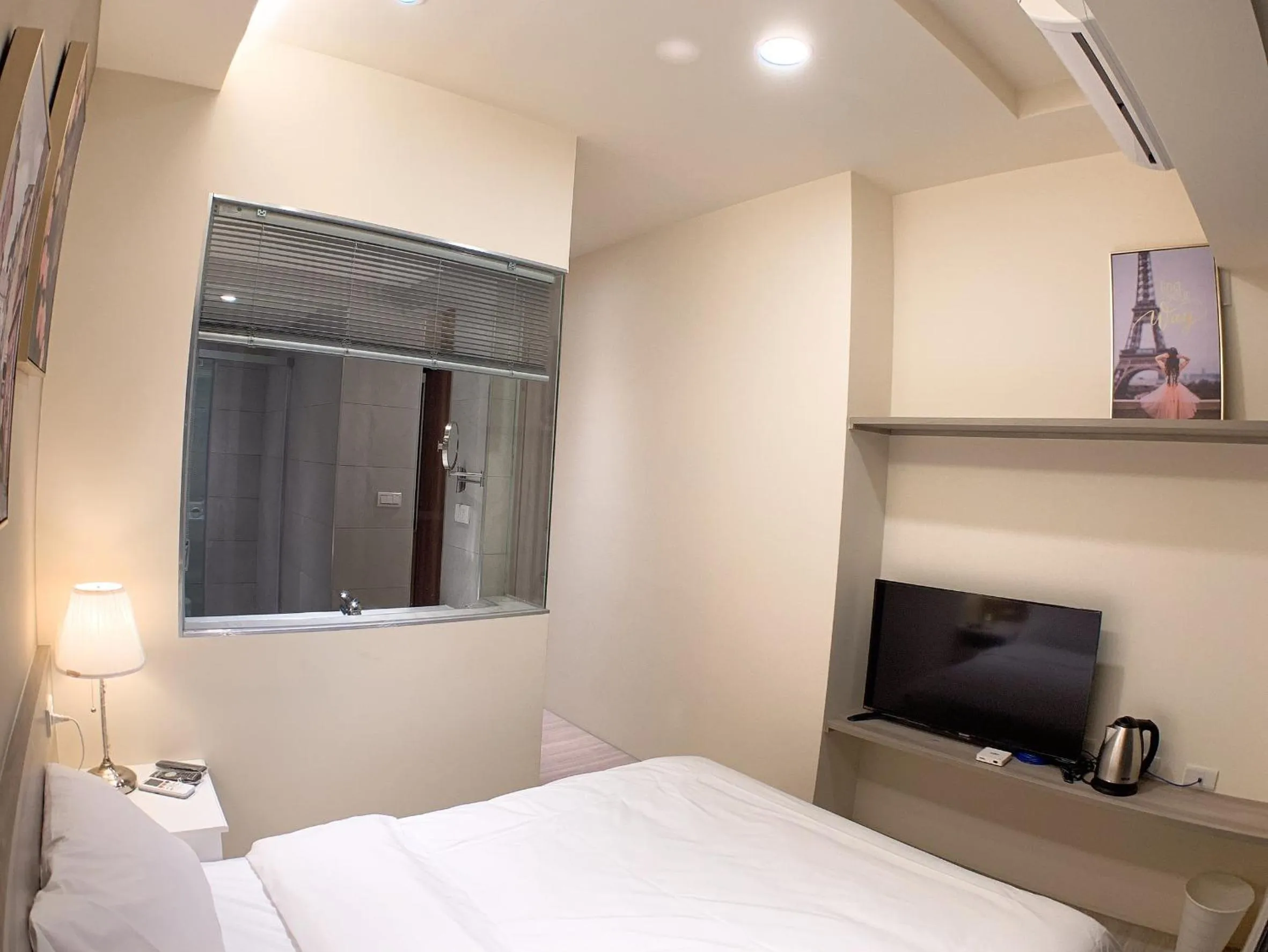 Bed in 想駐逢甲 Shine Residence