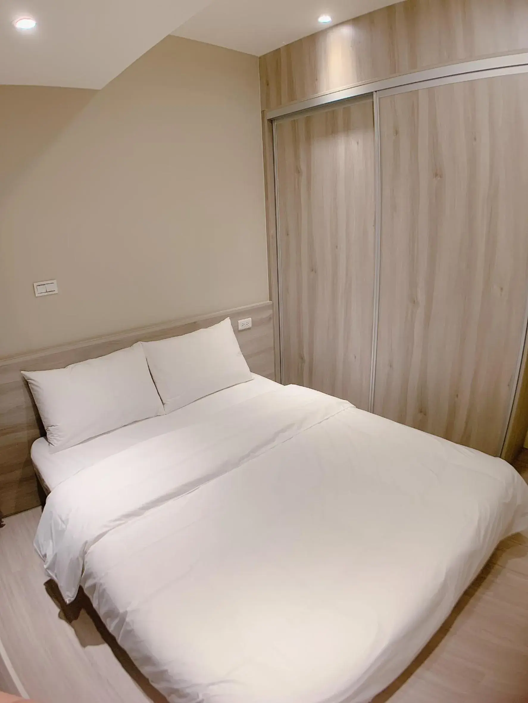 Quadruple Room with Private Bathroom in 想駐逢甲 Shine Residence Quadruple Room with Private Bathroom in 想駐逢甲 Shine Residence