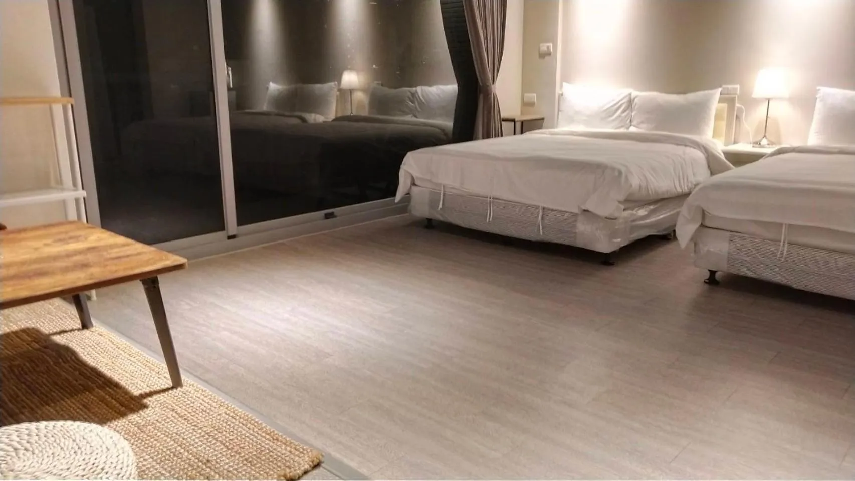 Photo of the whole room, Bed in 想駐逢甲 Shine Residence