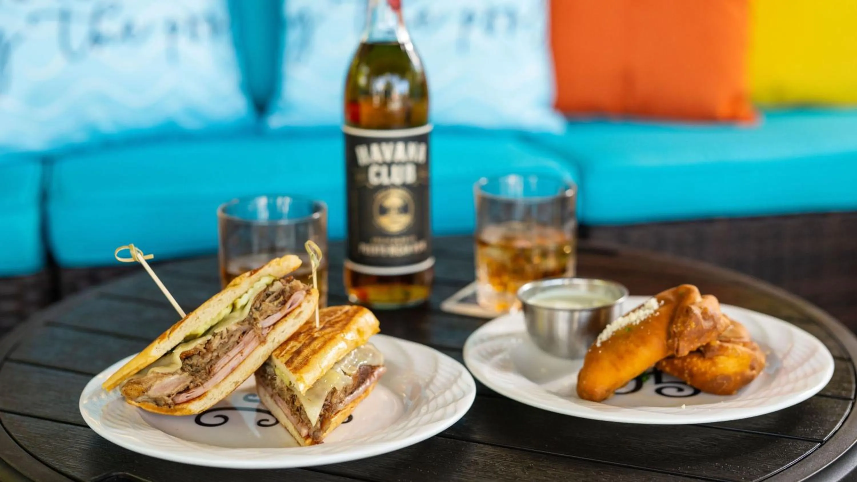 Food and drinks in Havana Cabana at Key West