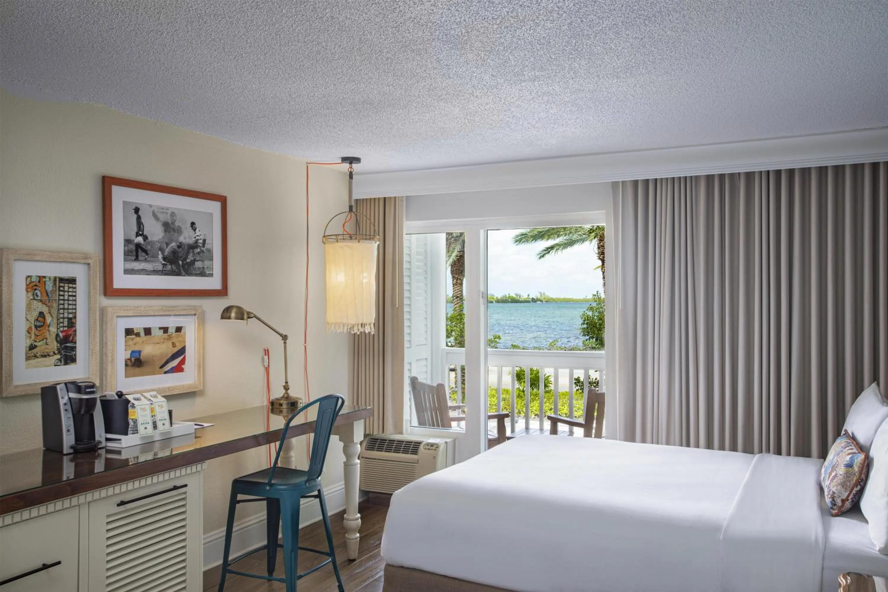 Bedroom, Bed in Havana Cabana at Key West