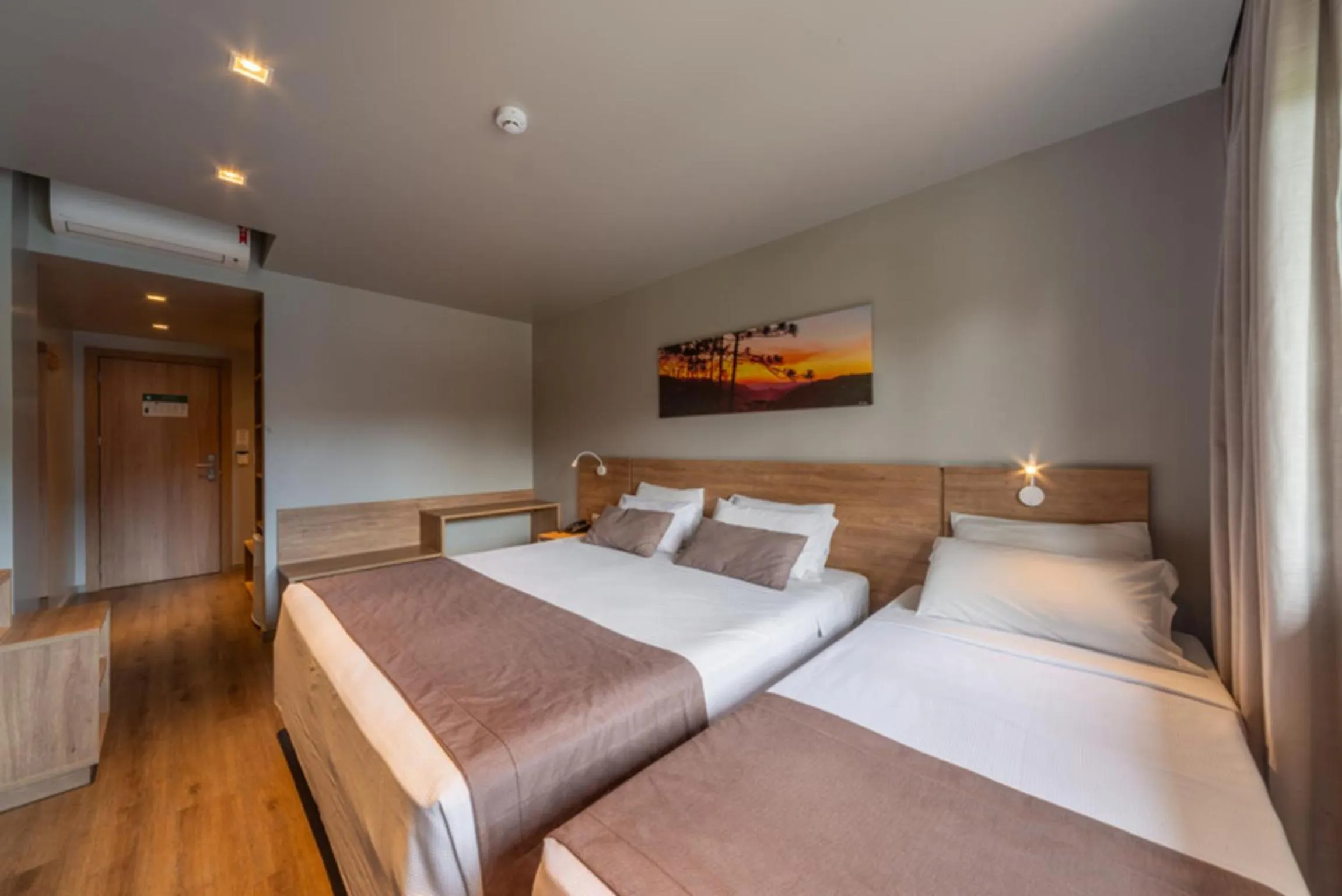 Bedroom, Bed in Hotel Laghetto Fratello