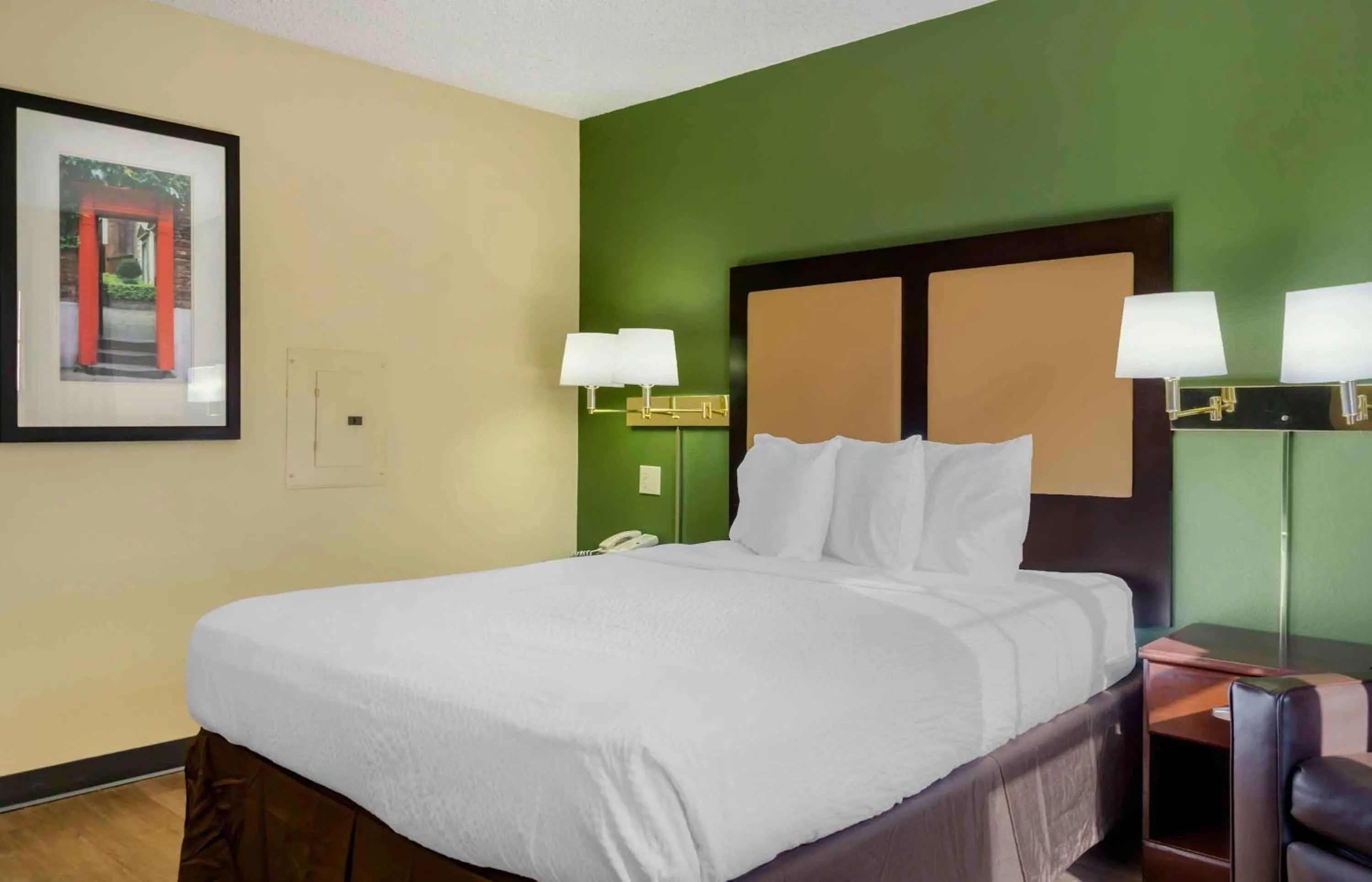 Bedroom, Bed in Extended Stay America Suites - Olympia - Tumwater