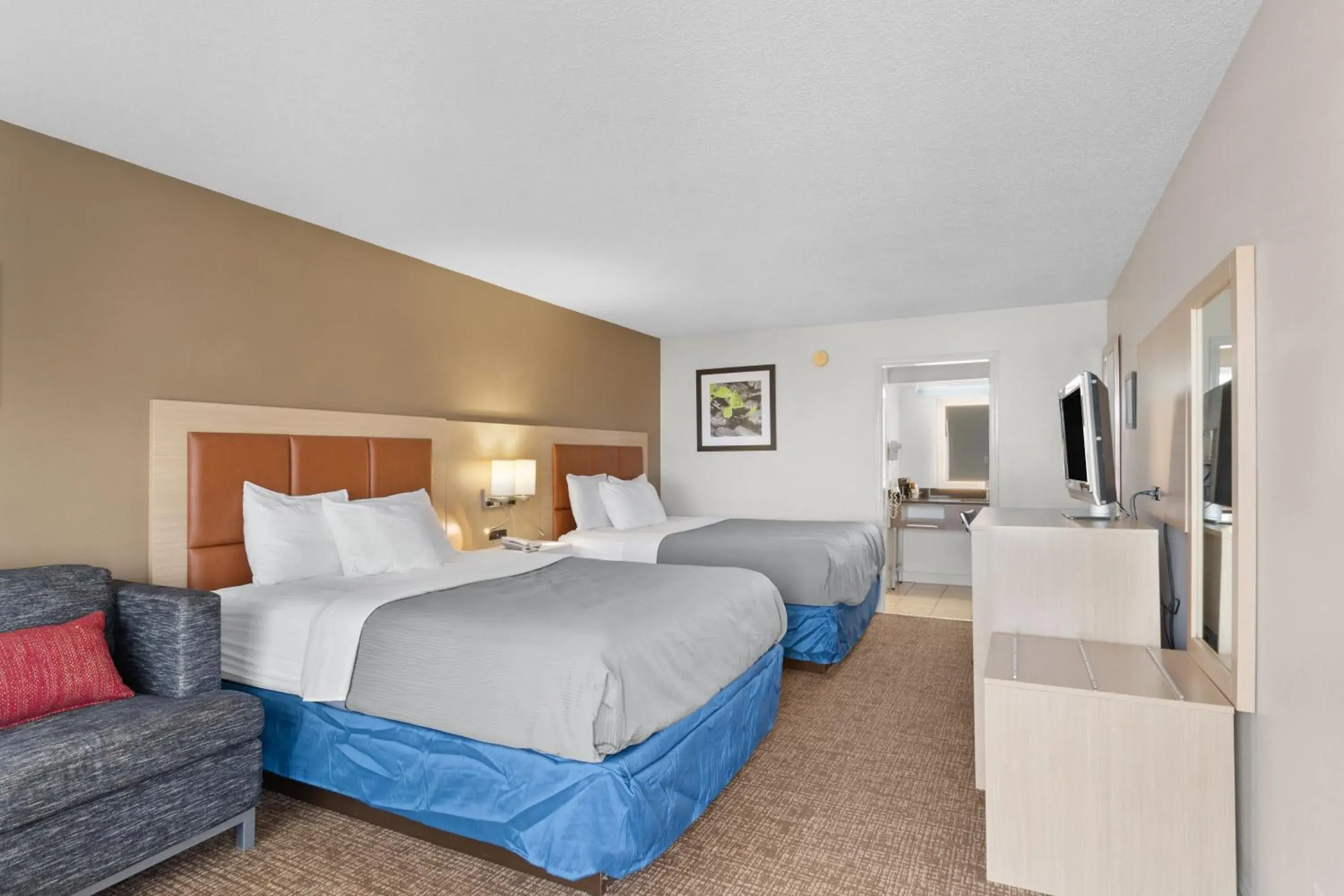 Bed in Richland Inn of Columbia Bed in Richland Inn of Columbia
