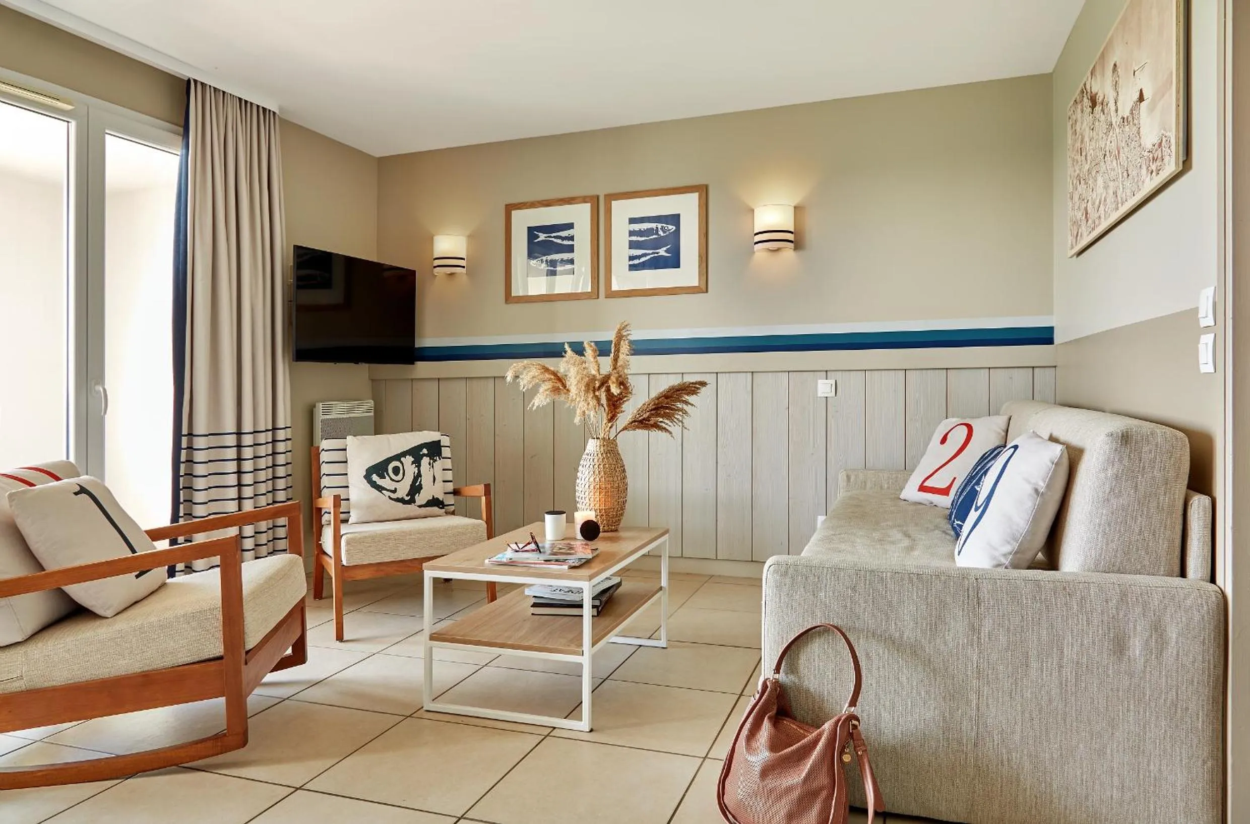 TV and multimedia in Résidence Pierre & Vacances Premium Le Coteau et la Mer