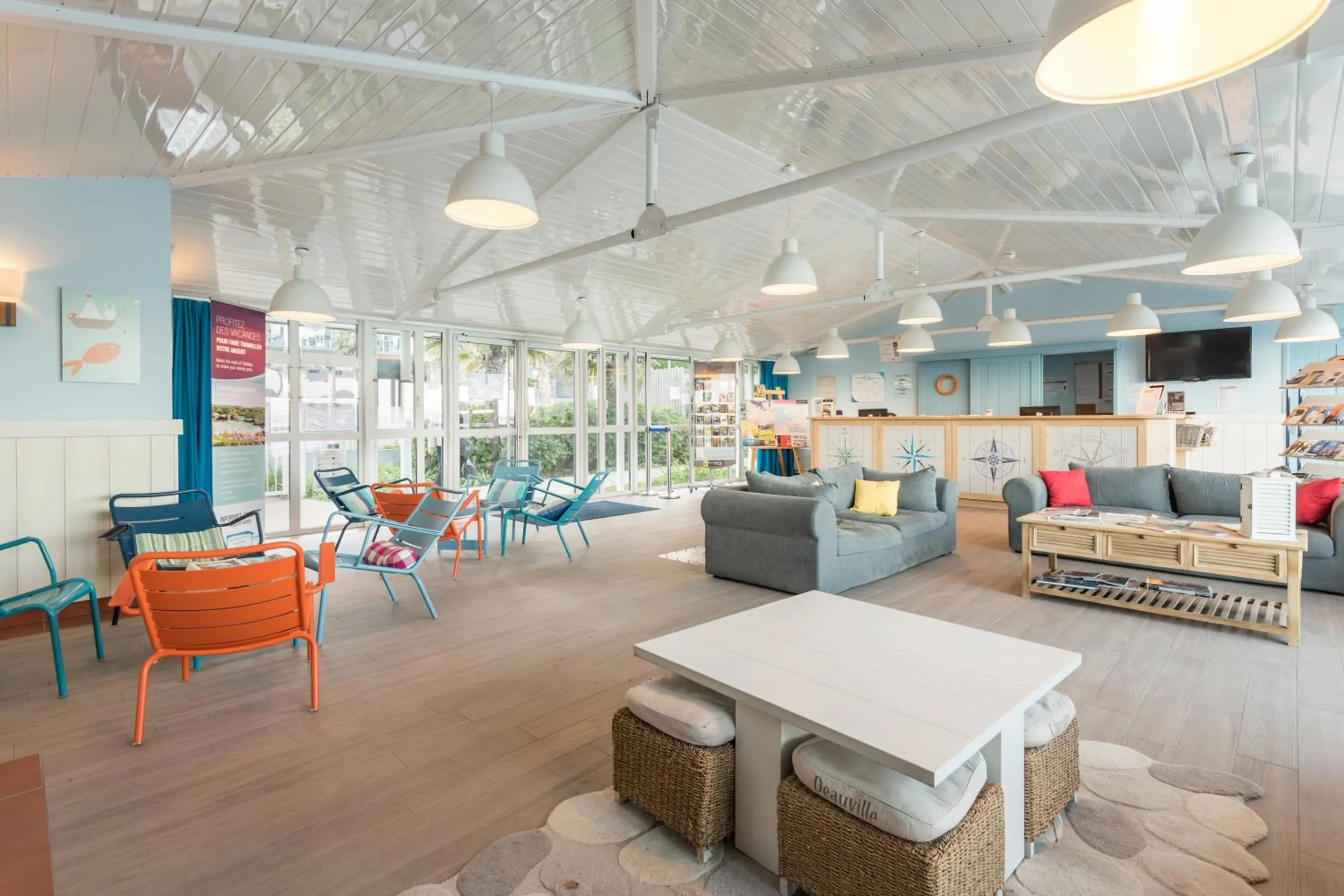 Communal lounge/ TV room in Résidence Pierre & Vacances Premium Le Coteau et la Mer