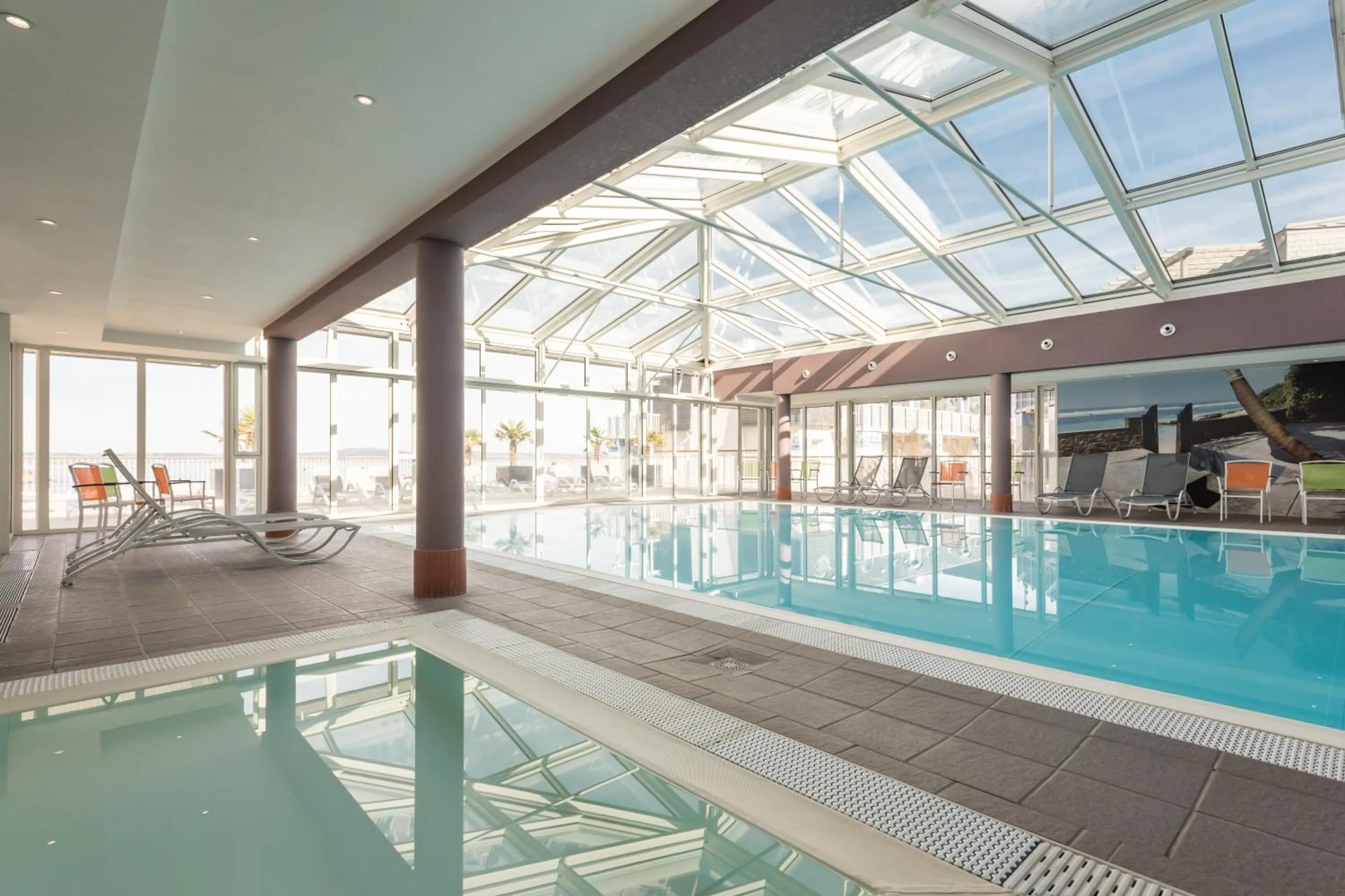 Pool view in Résidence Pierre & Vacances Premium Le Coteau et la Mer