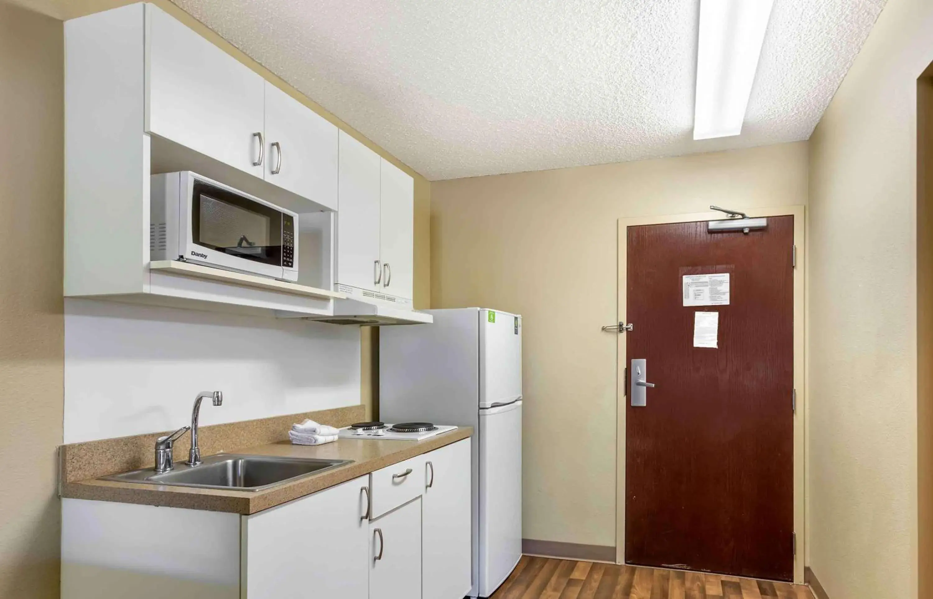 Bedroom in Extended Stay America Suites - Boise - Airport Bedroom in Extended Stay America Suites - Boise - Airport