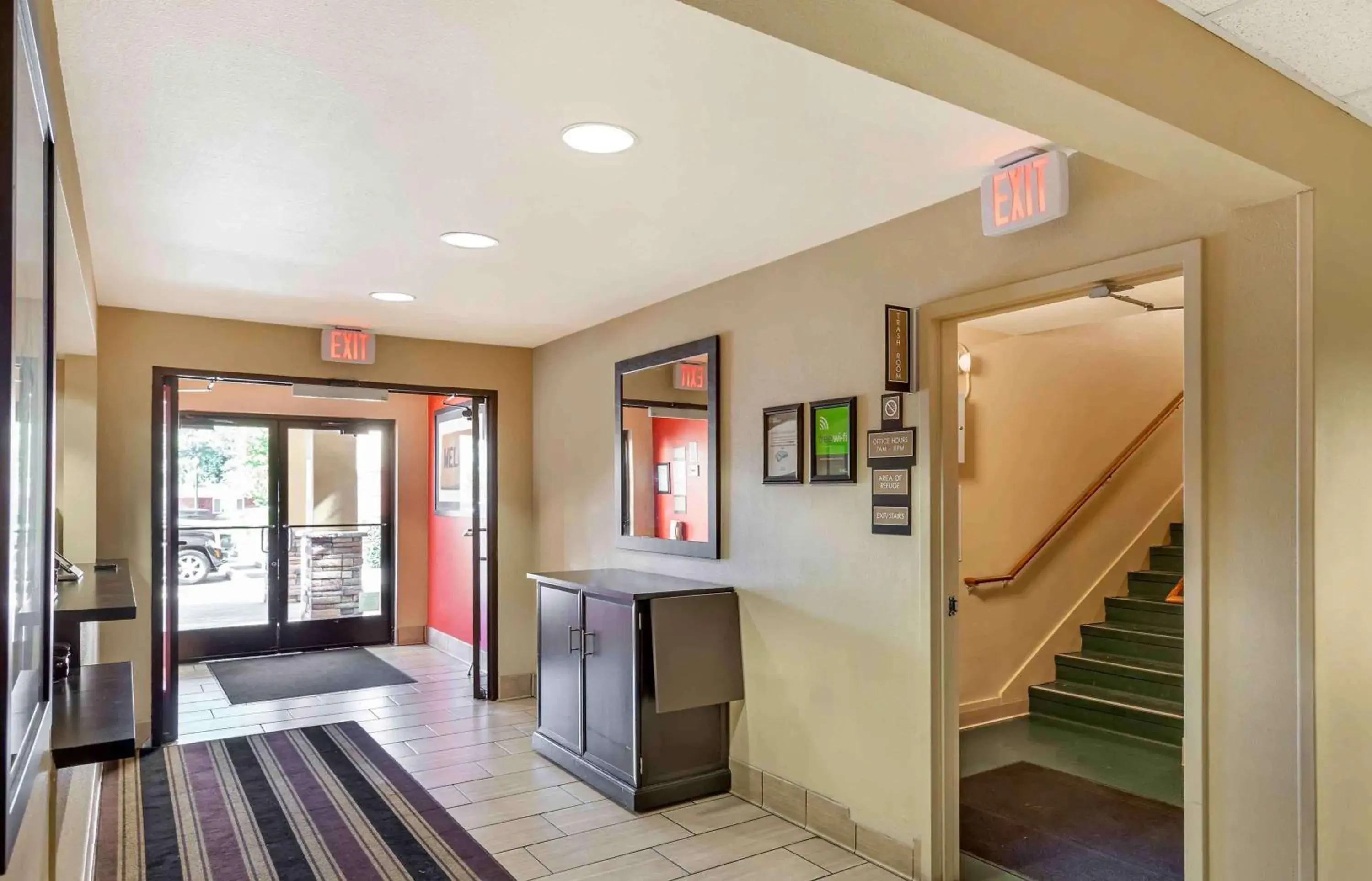 Lobby or reception in Extended Stay America Suites - Boise - Airport Lobby or reception in Extended Stay America Suites - Boise - Airport