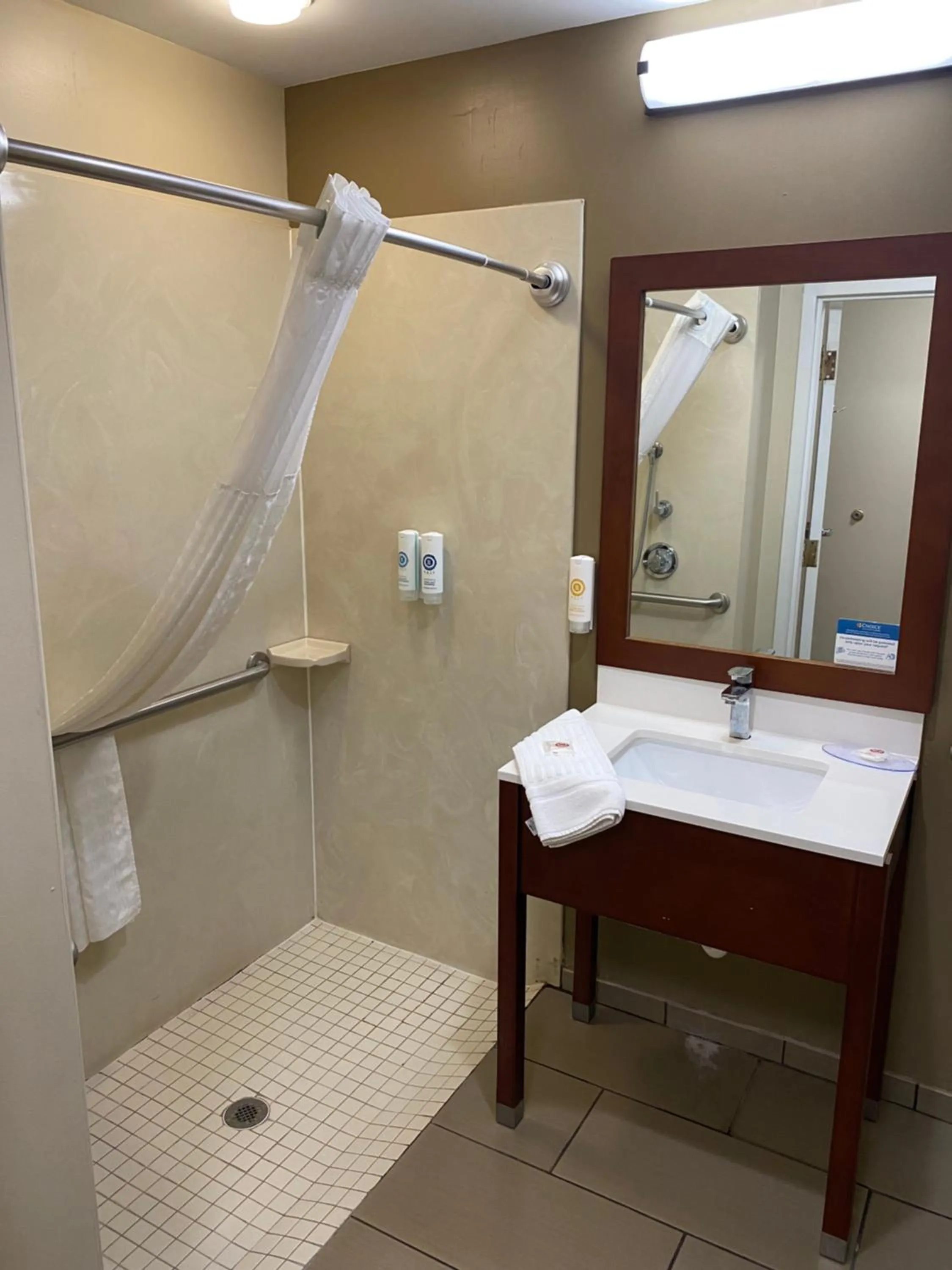 Bathroom in Comfort Inn & Suites Cordele