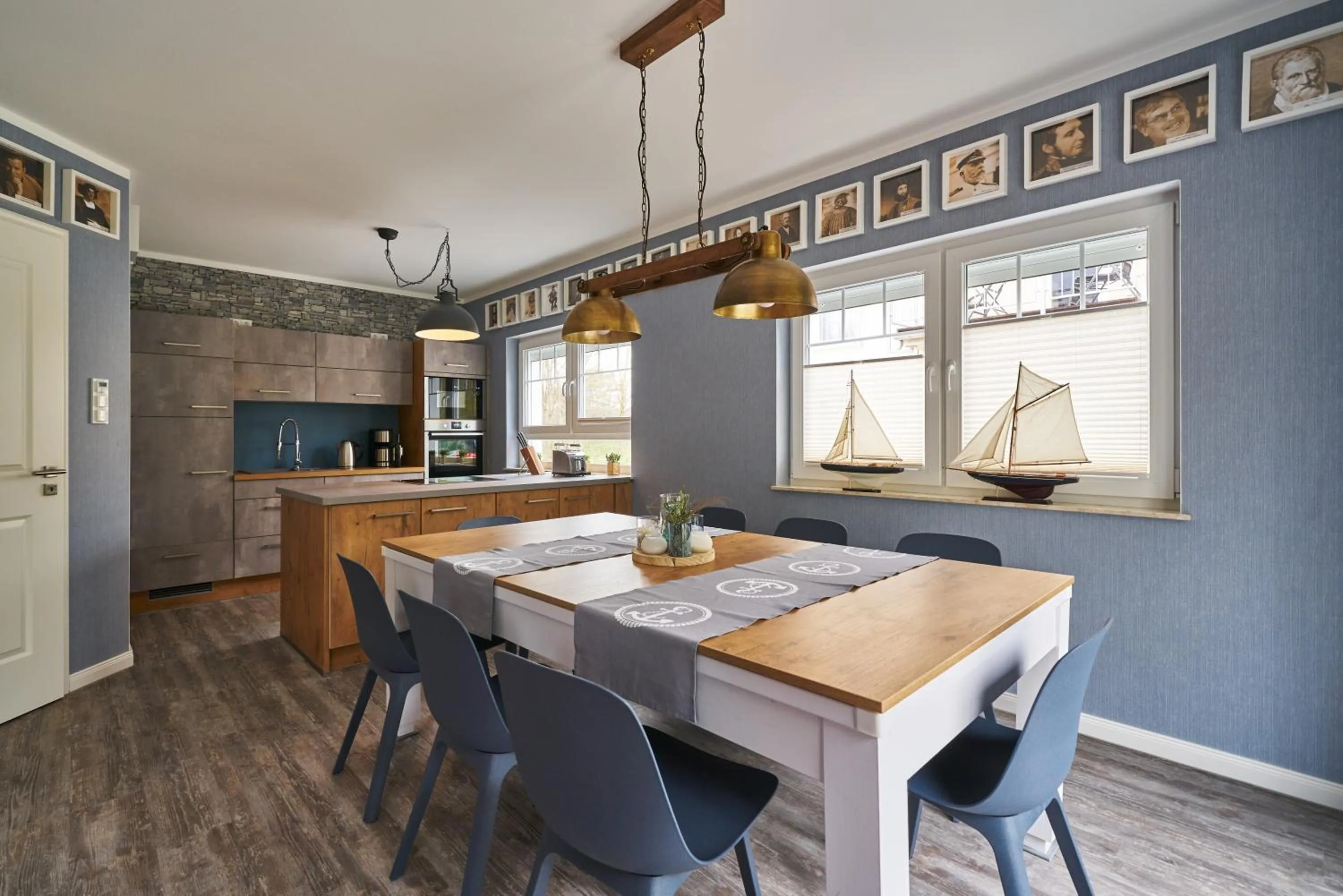 Photo of the whole room in Freester Kapitänshäuser