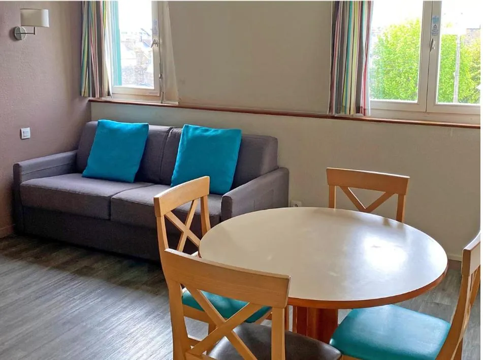 Dining area in Résidence Pierre & Vacances Ty Mat