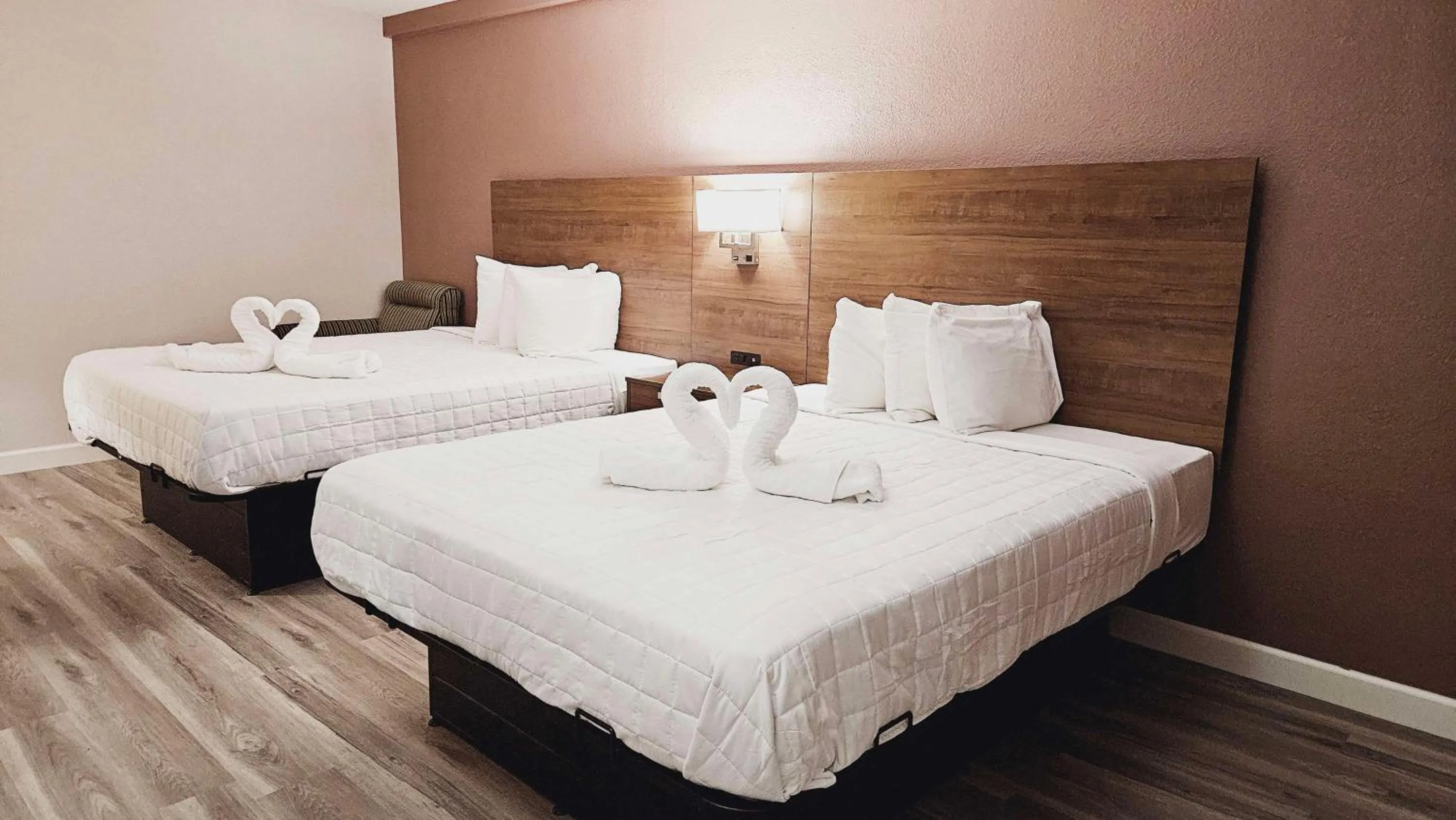 Bedroom, Bed in Best Western Hopkinsville KY - BRAND NEW ROOMS