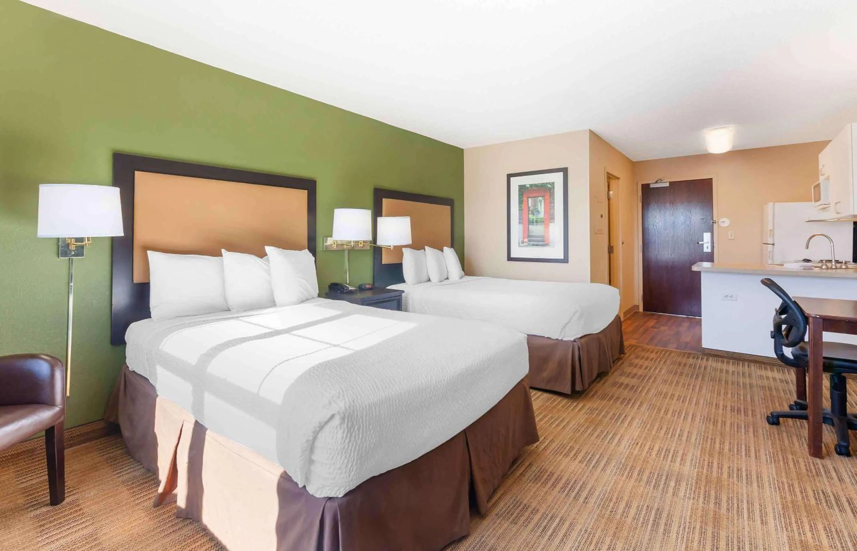 Bedroom, Bed in Extended Stay America Select Suites - Appleton - Fox Cities