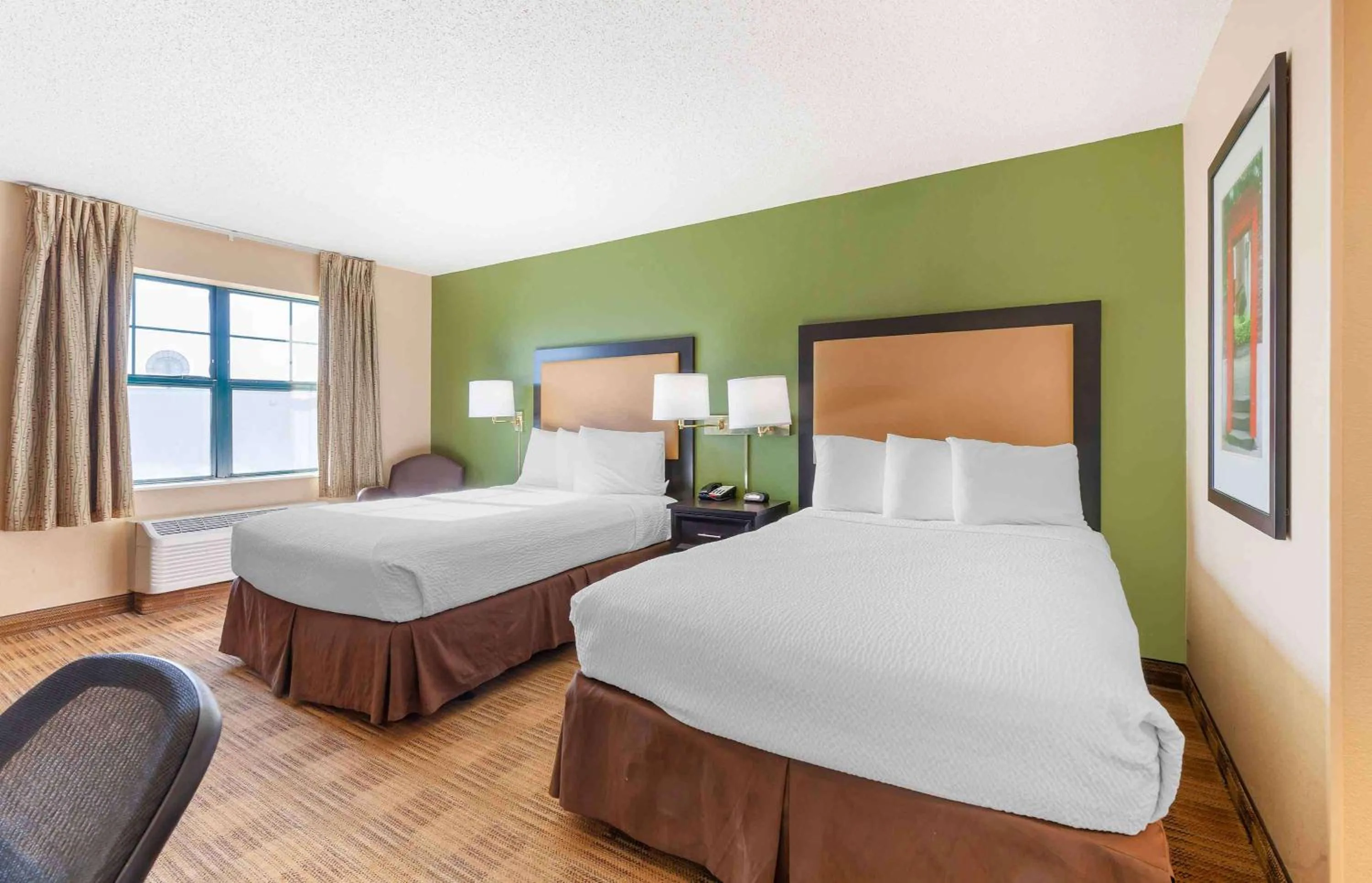 Bedroom, Bed in Extended Stay America Select Suites - Appleton - Fox Cities