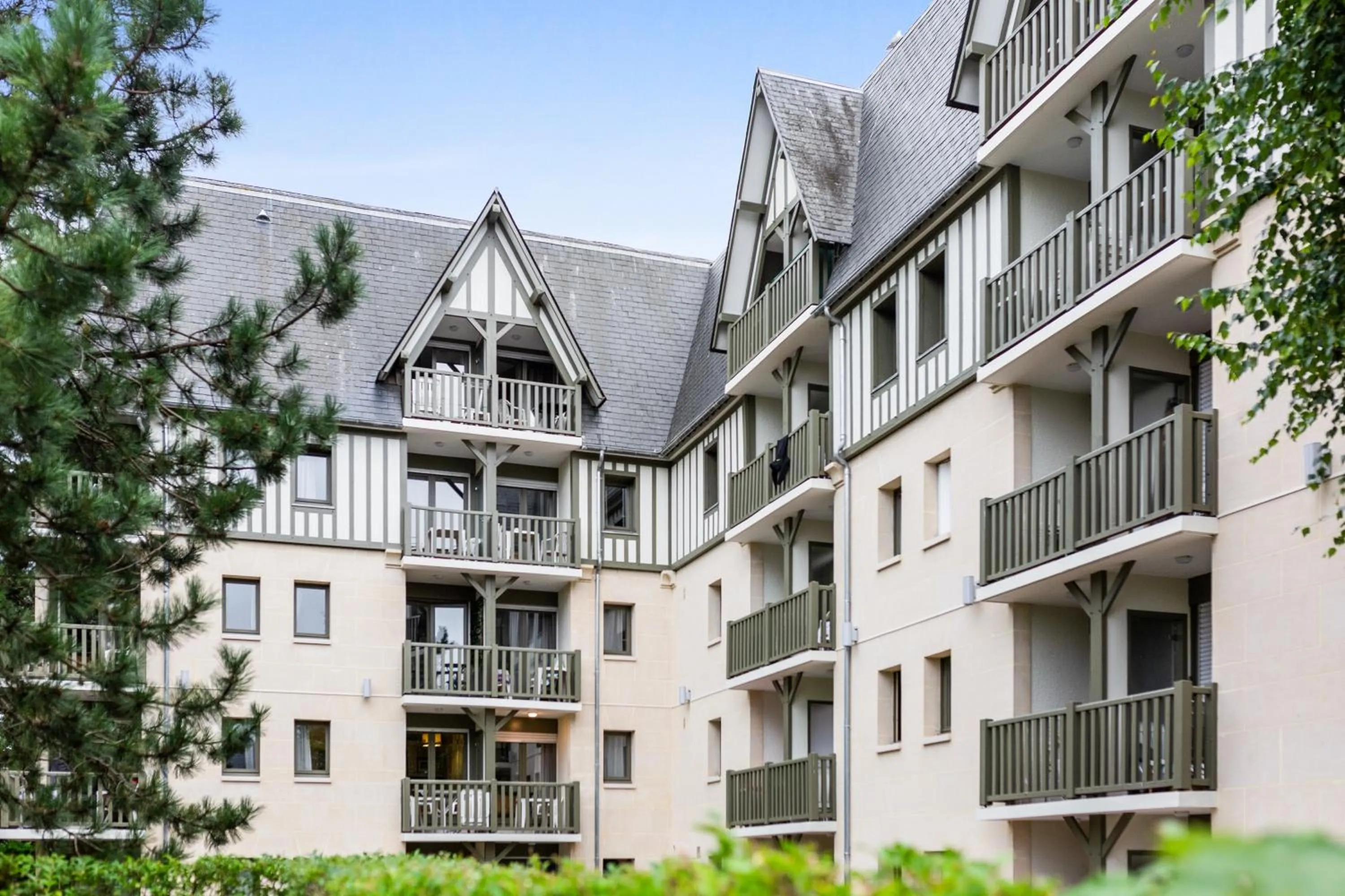 Property building in Residence Pierre & Vacances Les Embruns