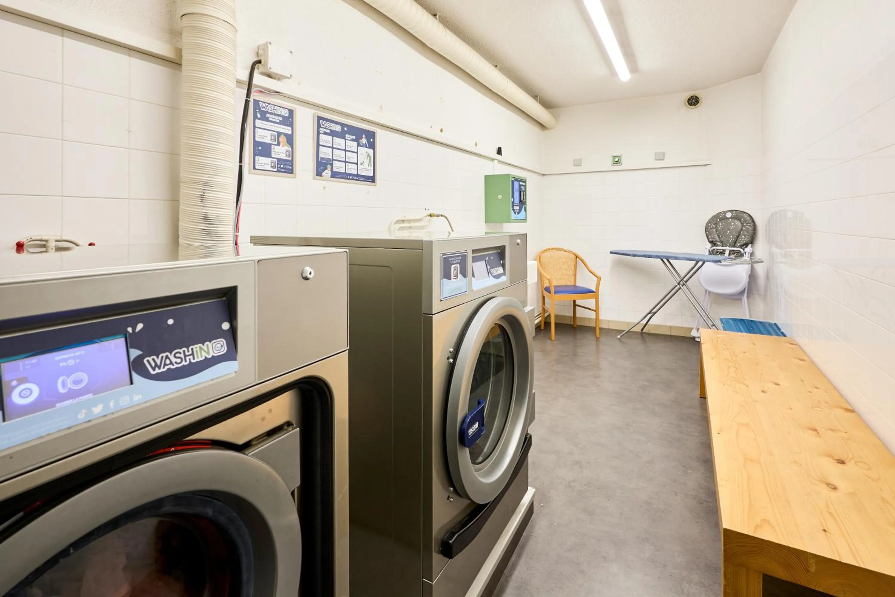 washing machine in Residence Pierre & Vacances Les Embruns