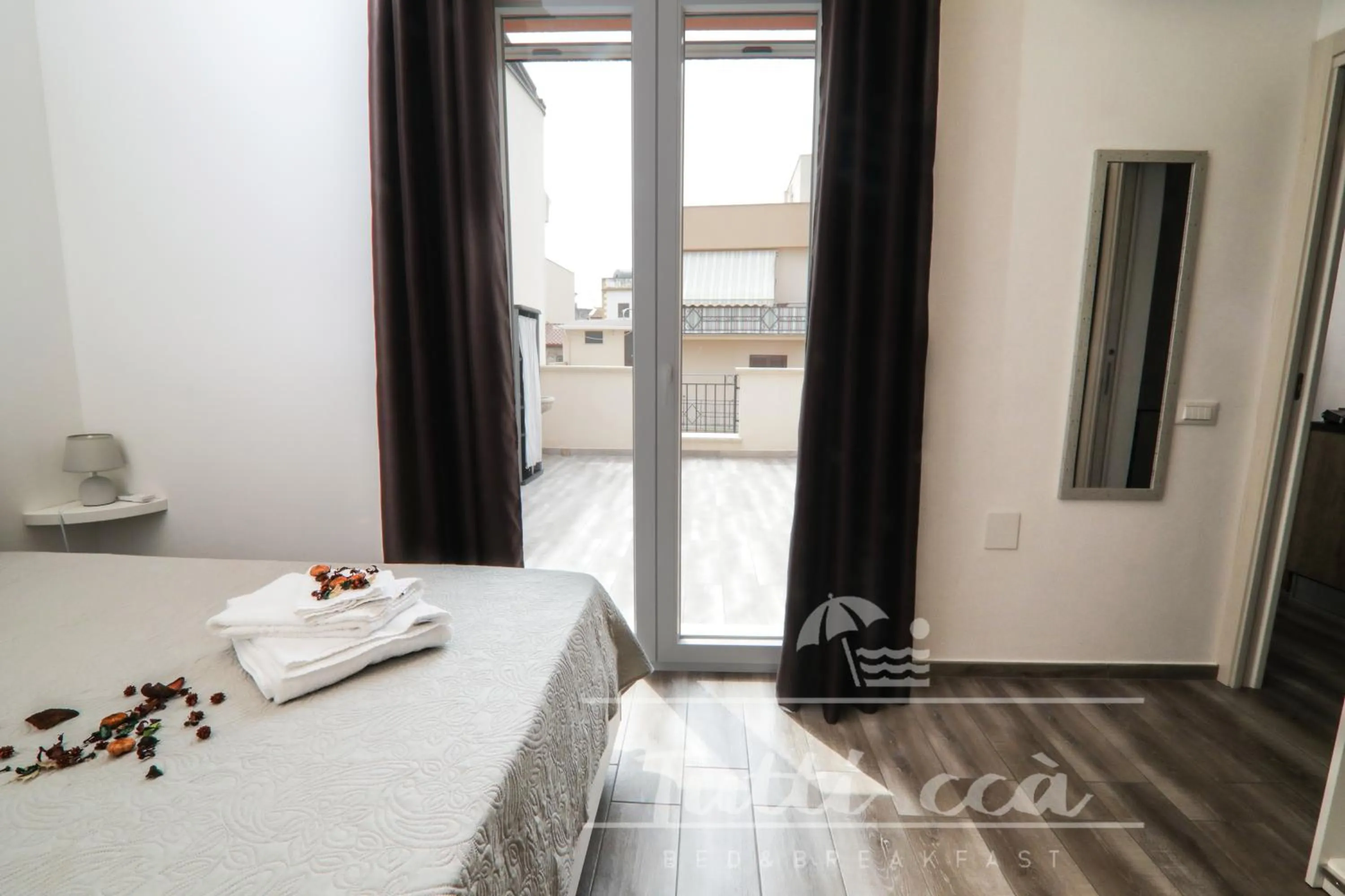 Bedroom, Bed in Tutti ccà Airport Rooms