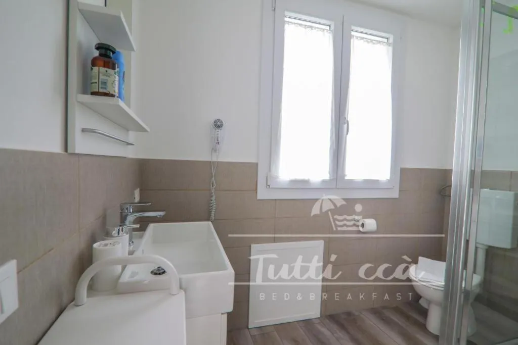 Tutti ccà Airport Rooms