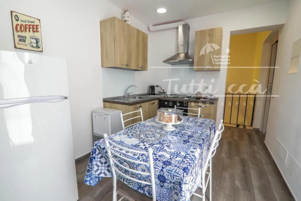 Tutti ccà Airport Rooms