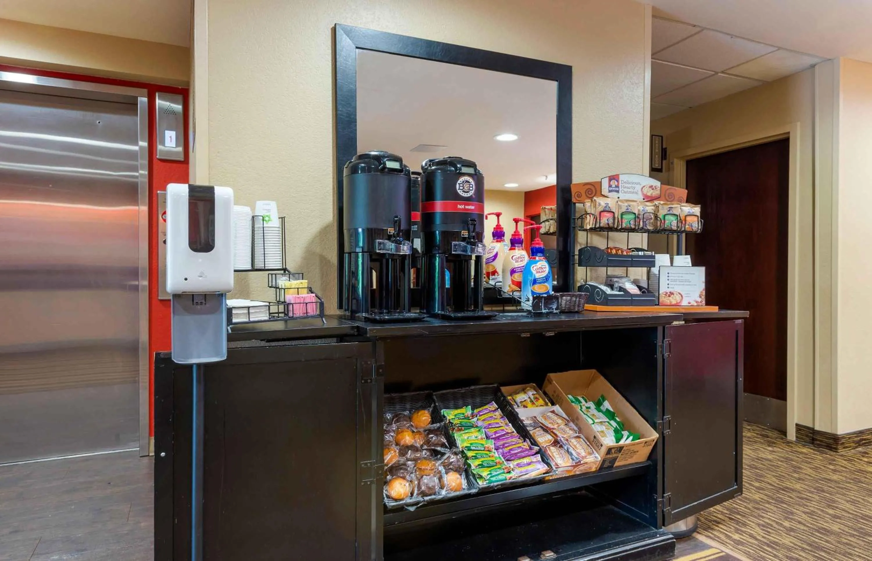 Breakfast in Extended Stay America Suites - Mt Olive - Budd Lake