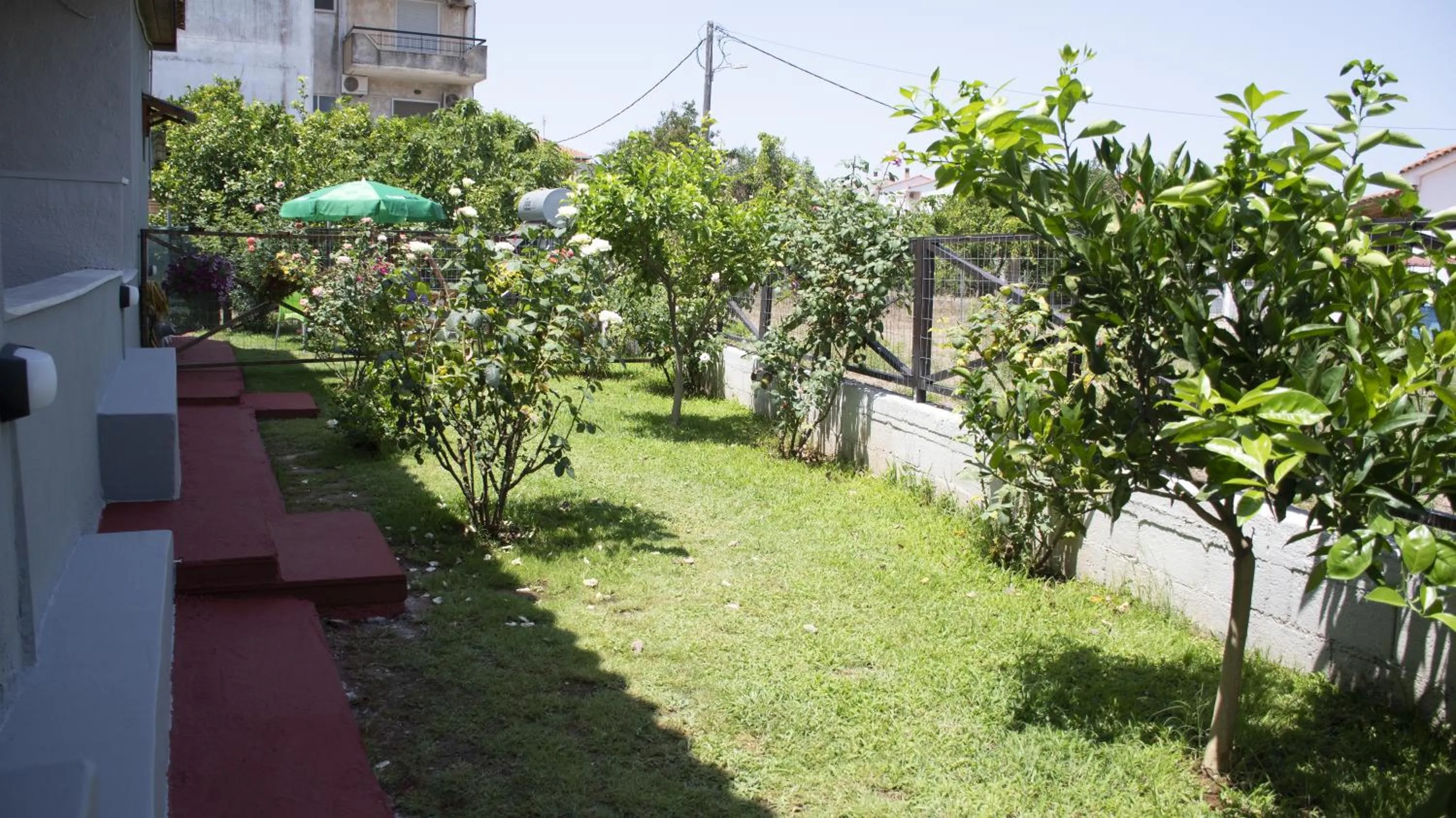 Property building in Rose Garden Apartments
