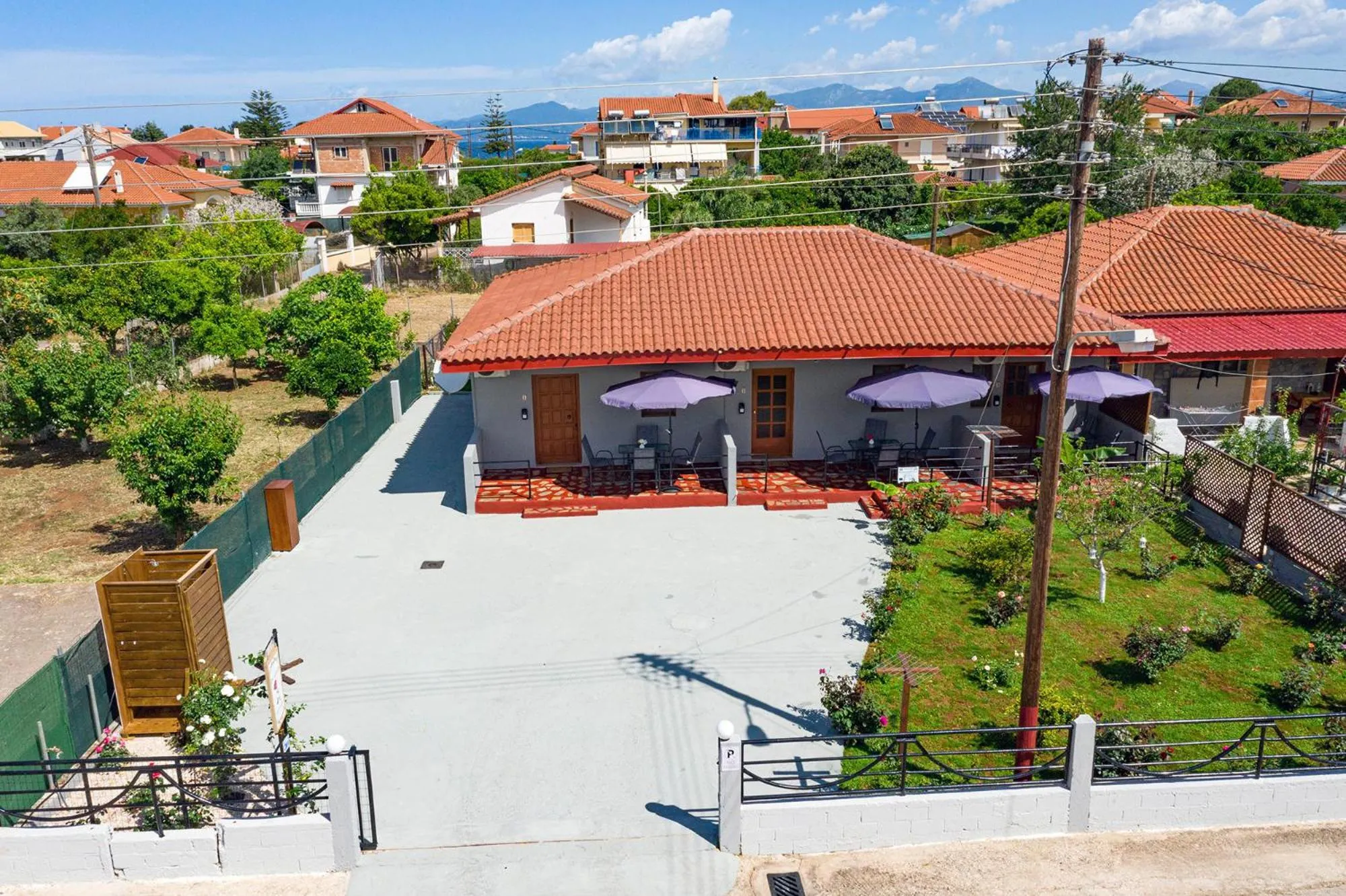 Property building in Rose Garden Apartments