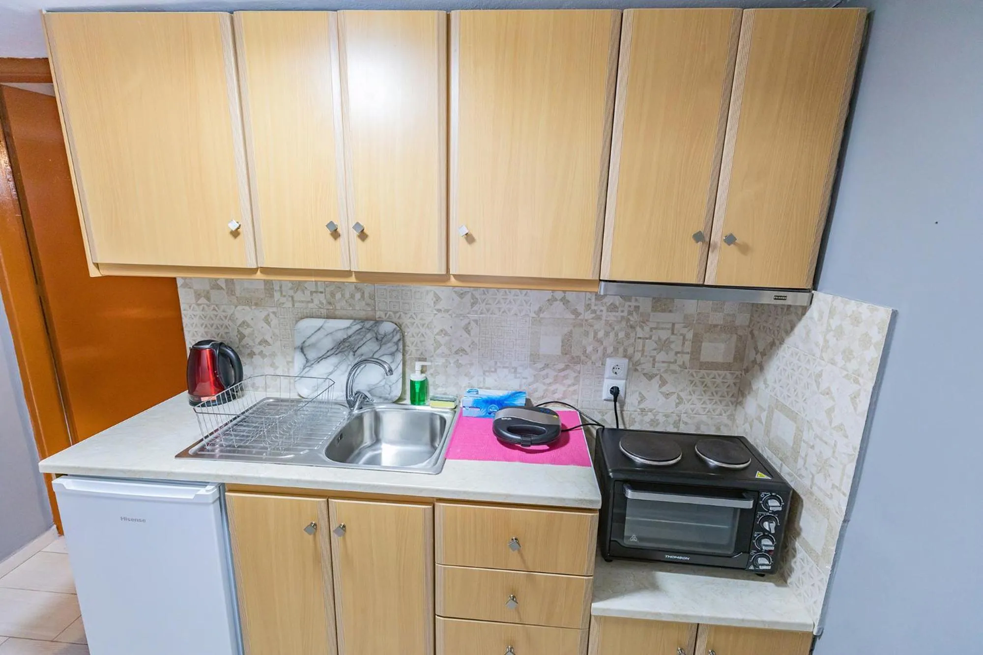 Kitchen or kitchenette in Rose Garden Apartments