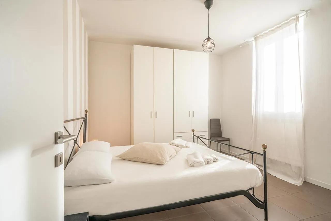 Photo of the whole room, Bed in L'Angelica Holiday Home