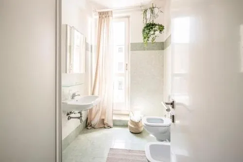 Shower in L'Angelica Holiday Home