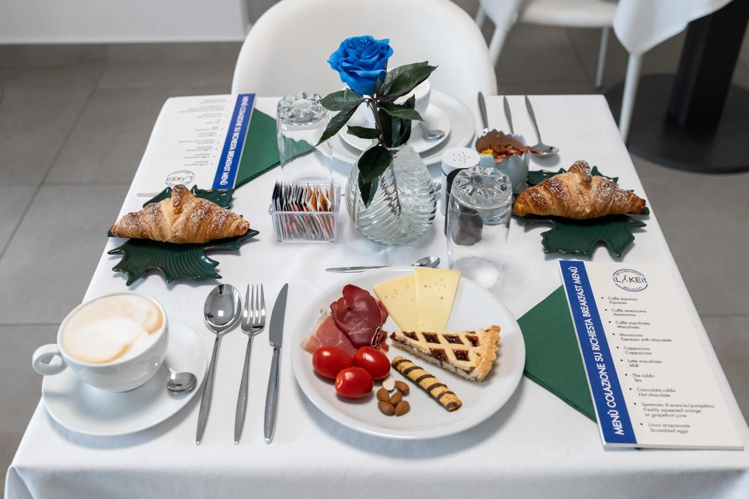 Breakfast in B&B I LAKE IT BELLAGIO