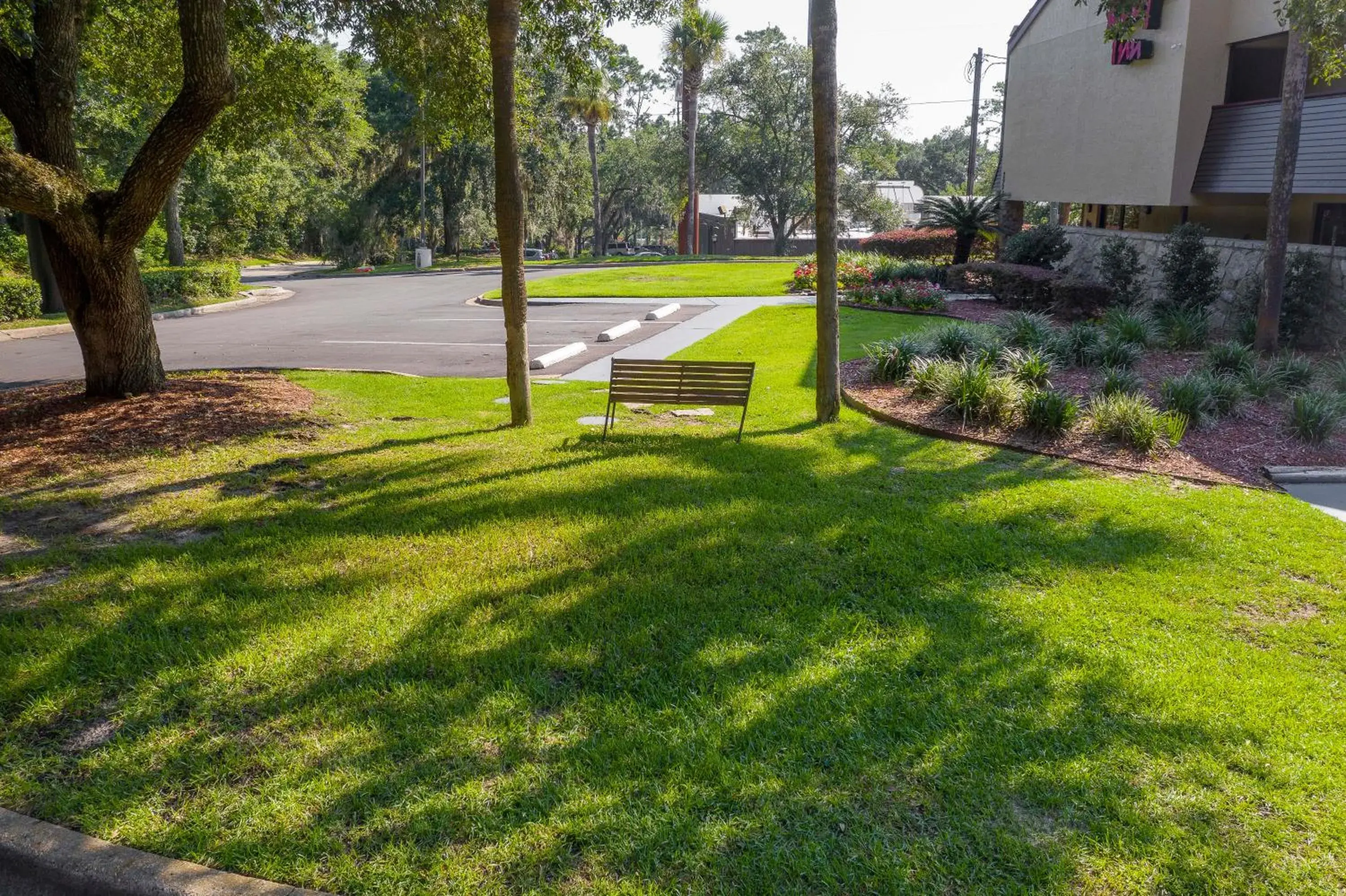 Property building in Red Roof Inn Tallahassee - University Property building in Red Roof Inn Tallahassee - University
