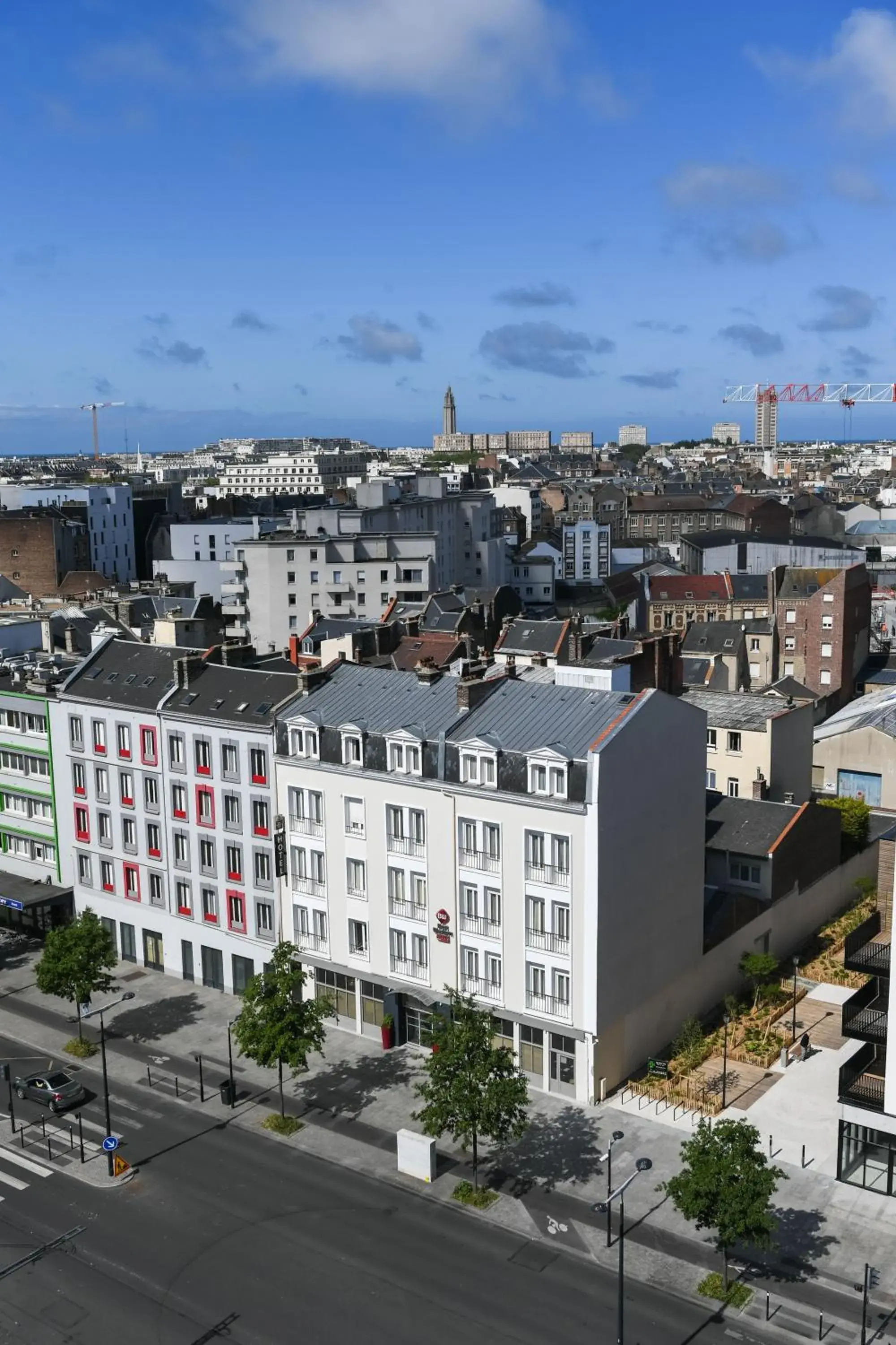 Property building in Best Western Plus Le Havre Centre Gare Property building in Best Western Plus Le Havre Centre Gare